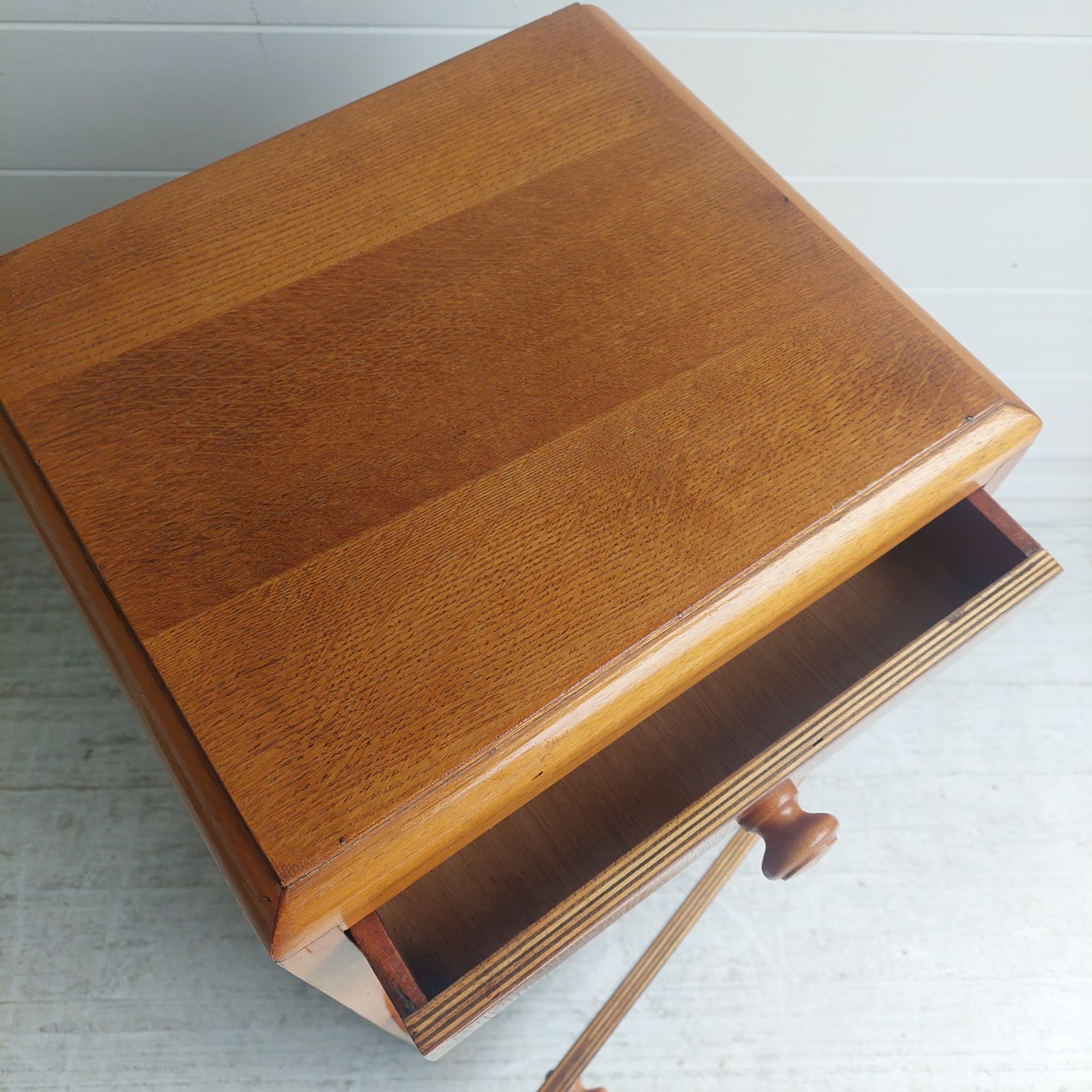 photo vinterior Mid Century Oak Bedside Table Cabinet Cupboard Nightstand 50s
