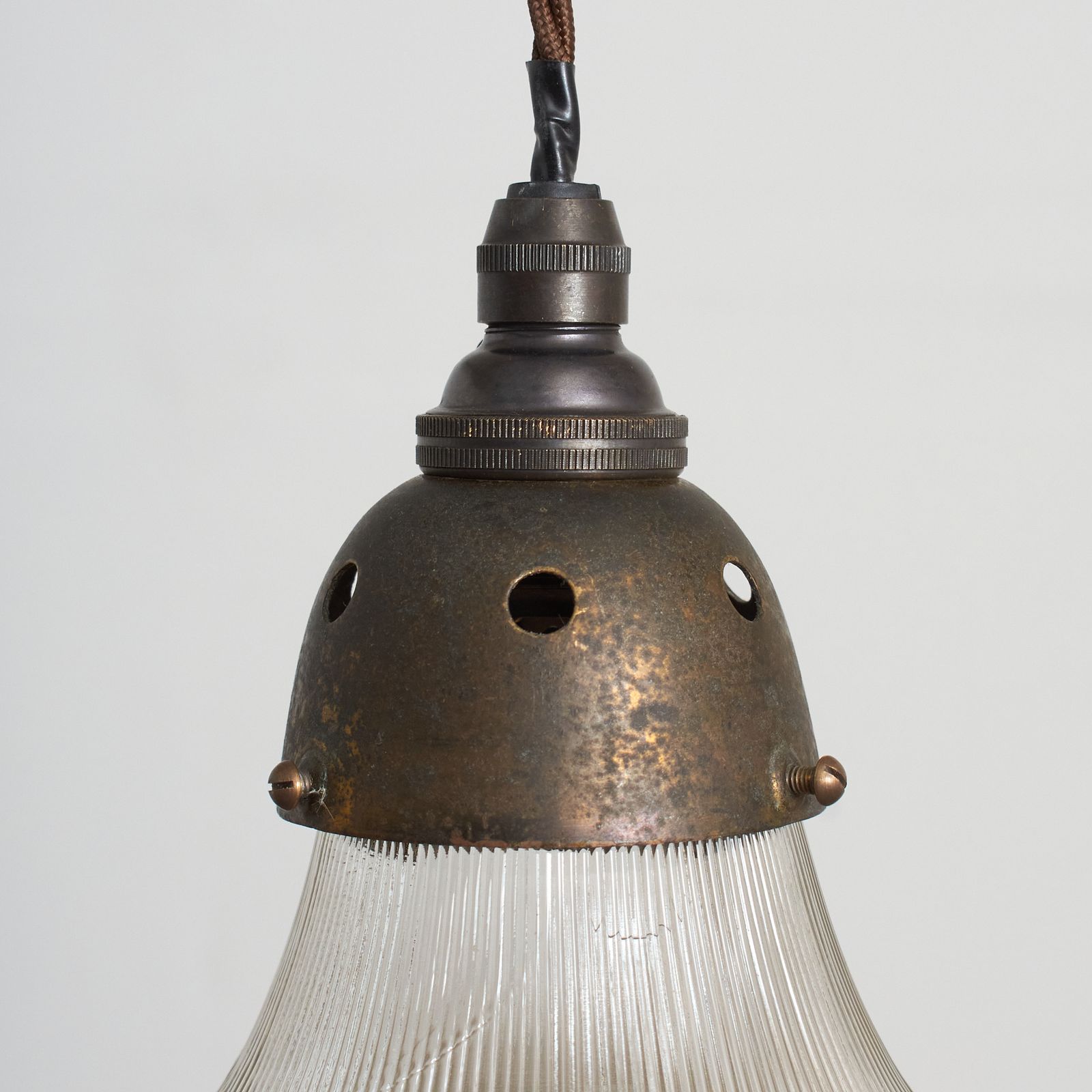 Antique Reclaimed Glass Holophane Pendant Light – Ad photo 299.0