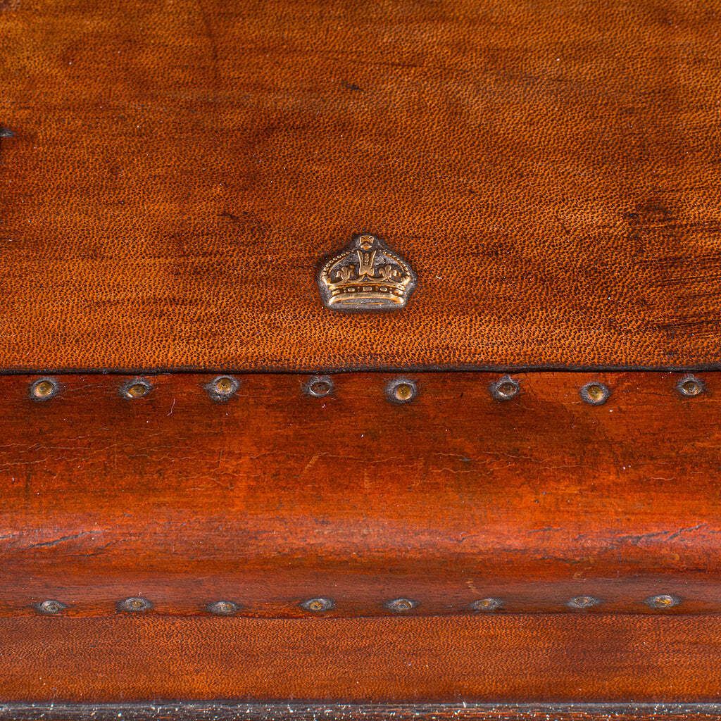 Furniture 2 Late Vintage Campaign Luggage Cases, English, Leather, Nightstand, Bedside photo