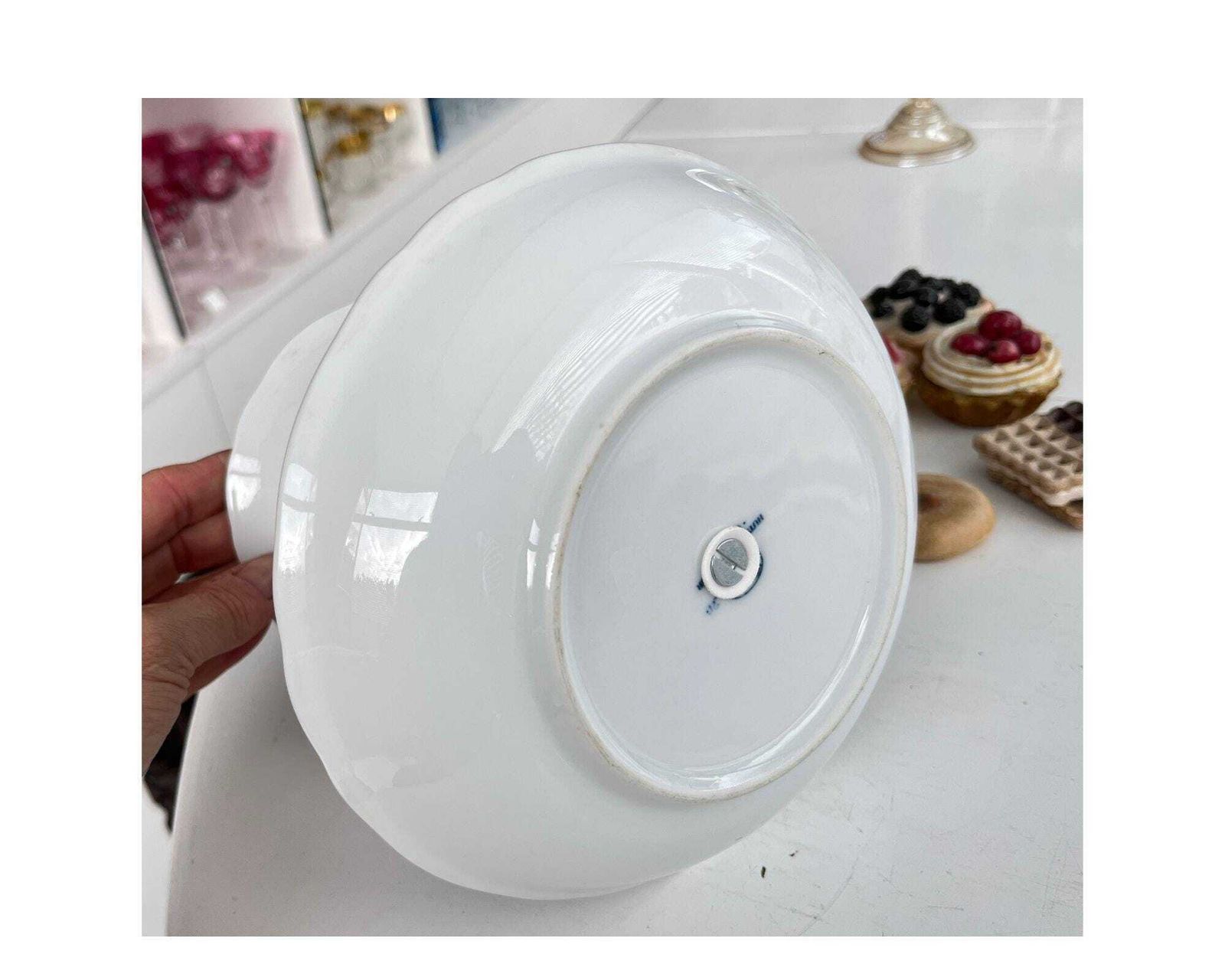 Blue Onion Etagere Stand | 1 Pc | Hutschenreuther Germany Porcelain photo Woonaccessoires