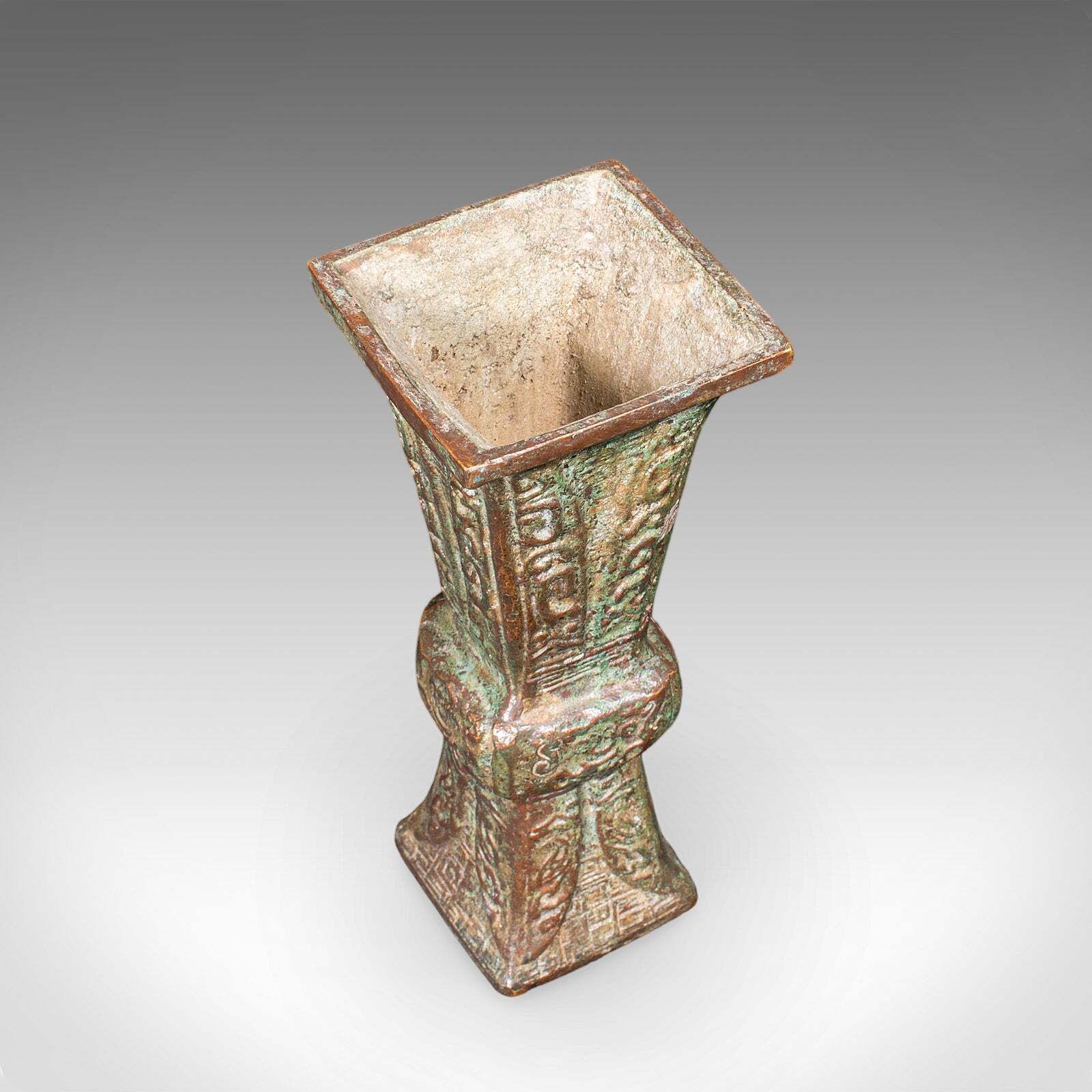 Antique Gu Ritual Vessel, Oriental, Bronze, Ceremonial, Posy Vase, Victorian photo vinterior