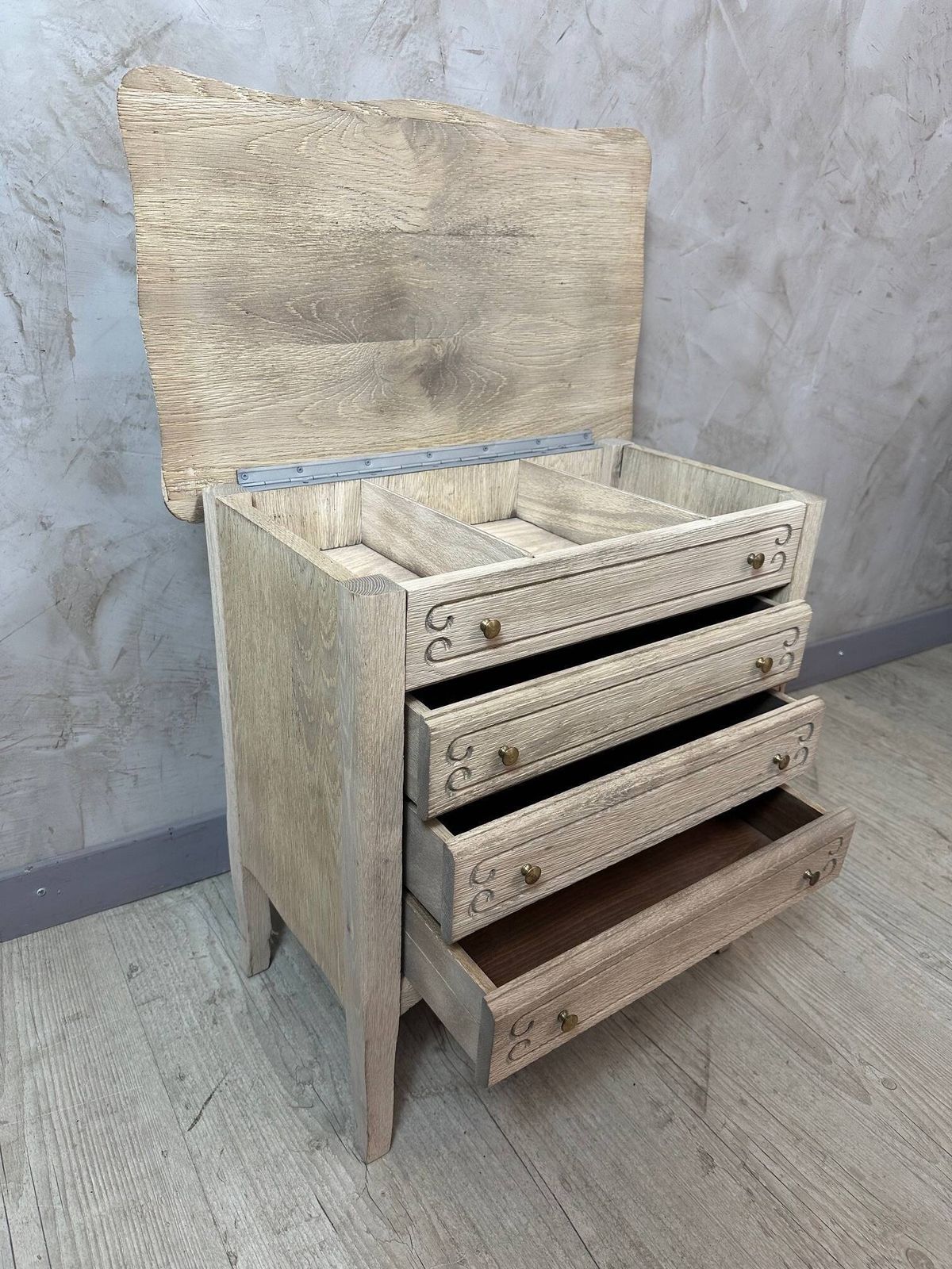 Small Sandblasted Chest Of Drawers photo vinterior