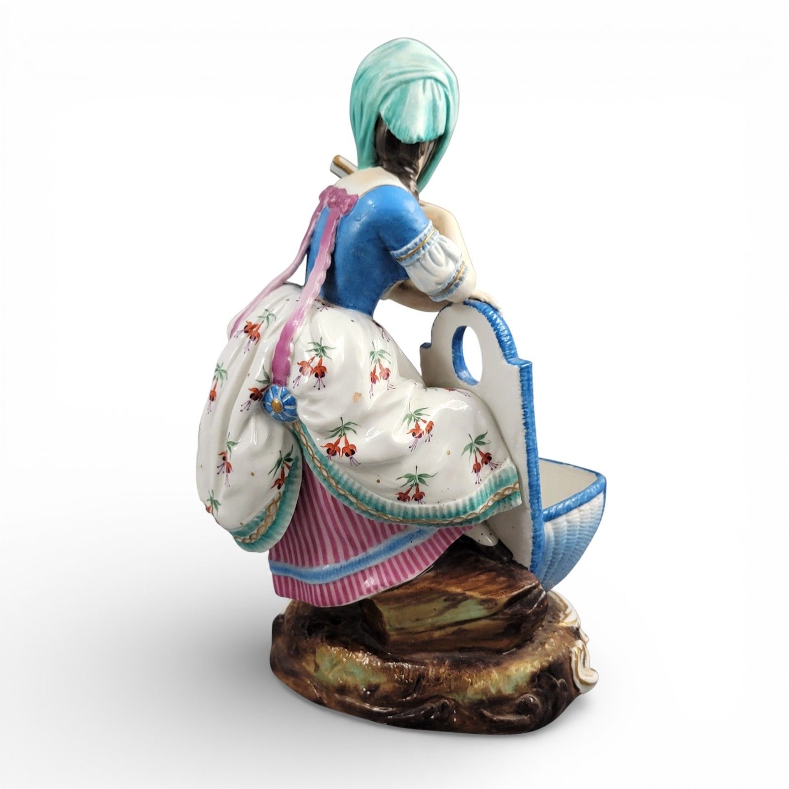 Large Limbach Porcelain Figure Of A Woman With Basket, Thuringia, C. 1825 photo 1200.0