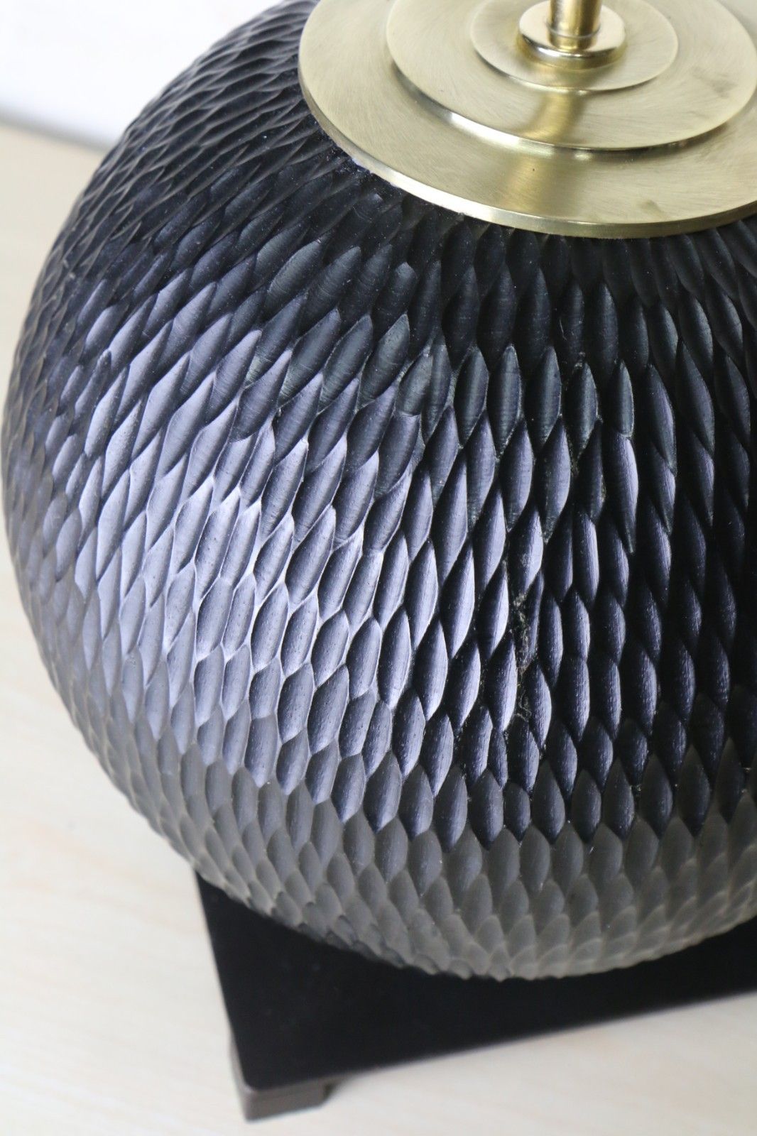 photo vinterior Table Lamp A Large Vintage Ethnic Wooden Chisel Carved Ball Lamp Ebonised Finish