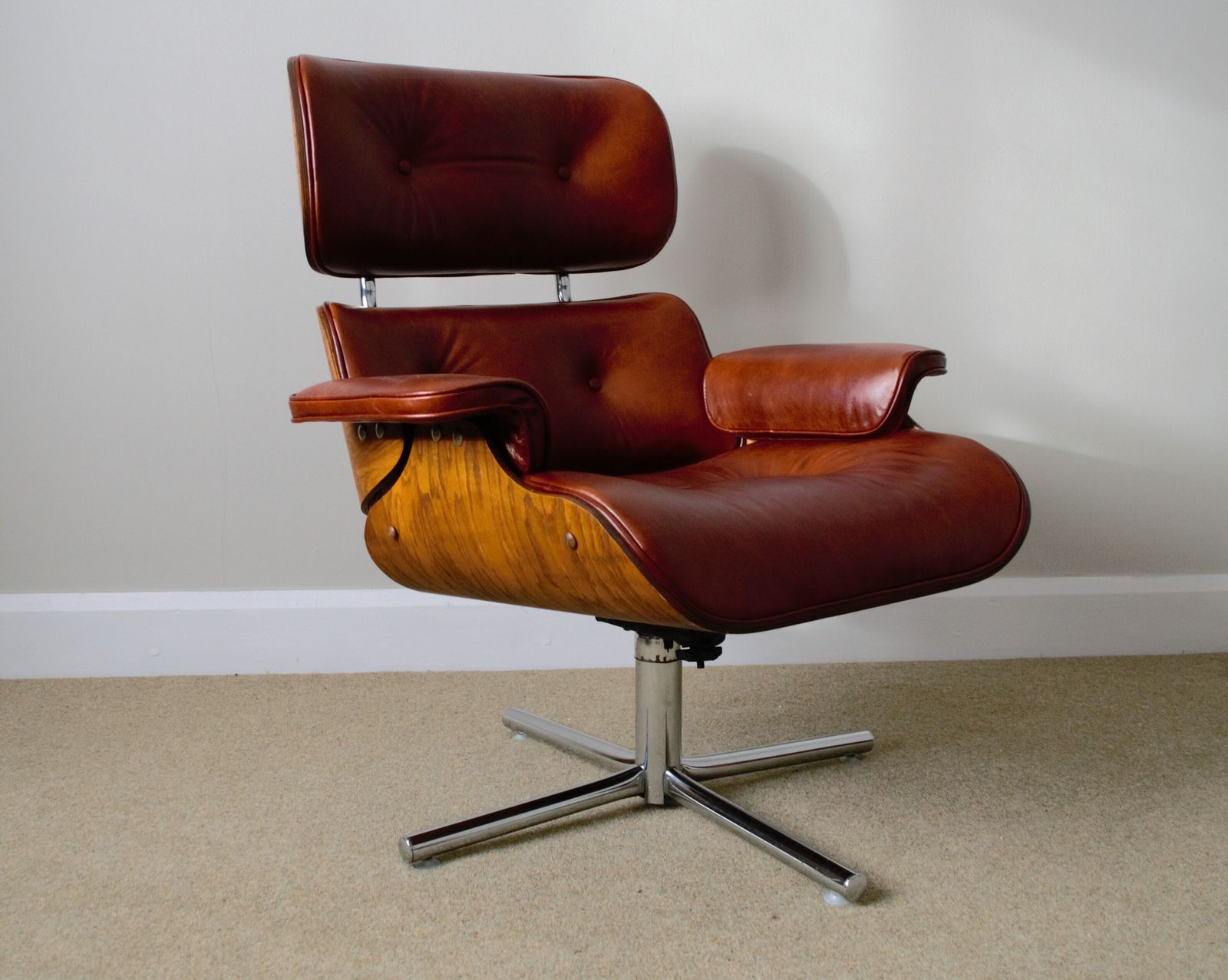 Restored 1980s Licensed Charles Eames Lounge Chair For Plycraft USA, Featuring Tilt/Height Adjustments, Tan Aniline Leather & Ash Shells photo buy