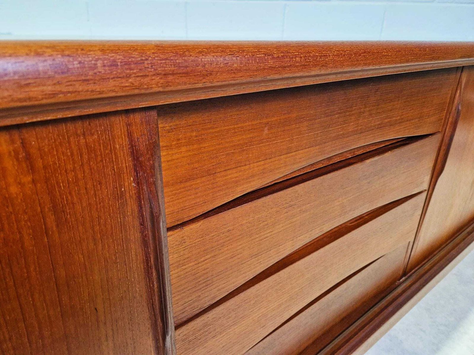 photo furniture Gunni ømman For Axel Christiansen Danish Mid Century Teak Long Sideboard Credenza Pg018