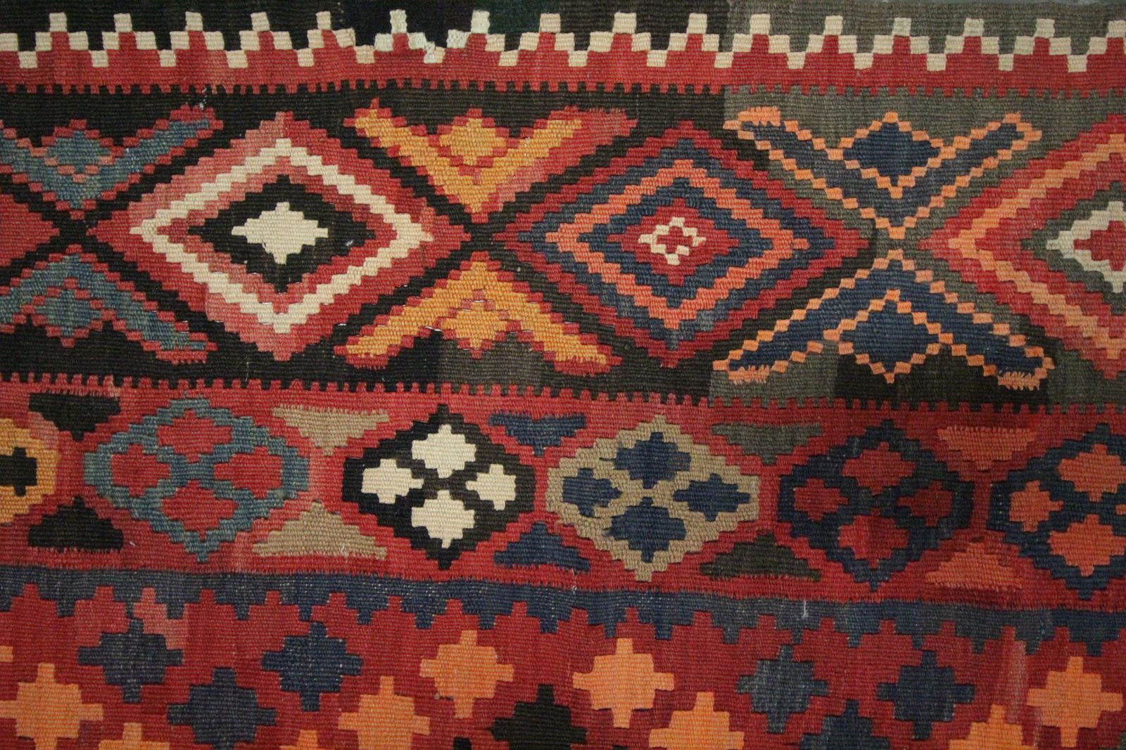 Red Carpet Wool Kilim Rug Handmade Traditional Caucasian Area Rug photo buy