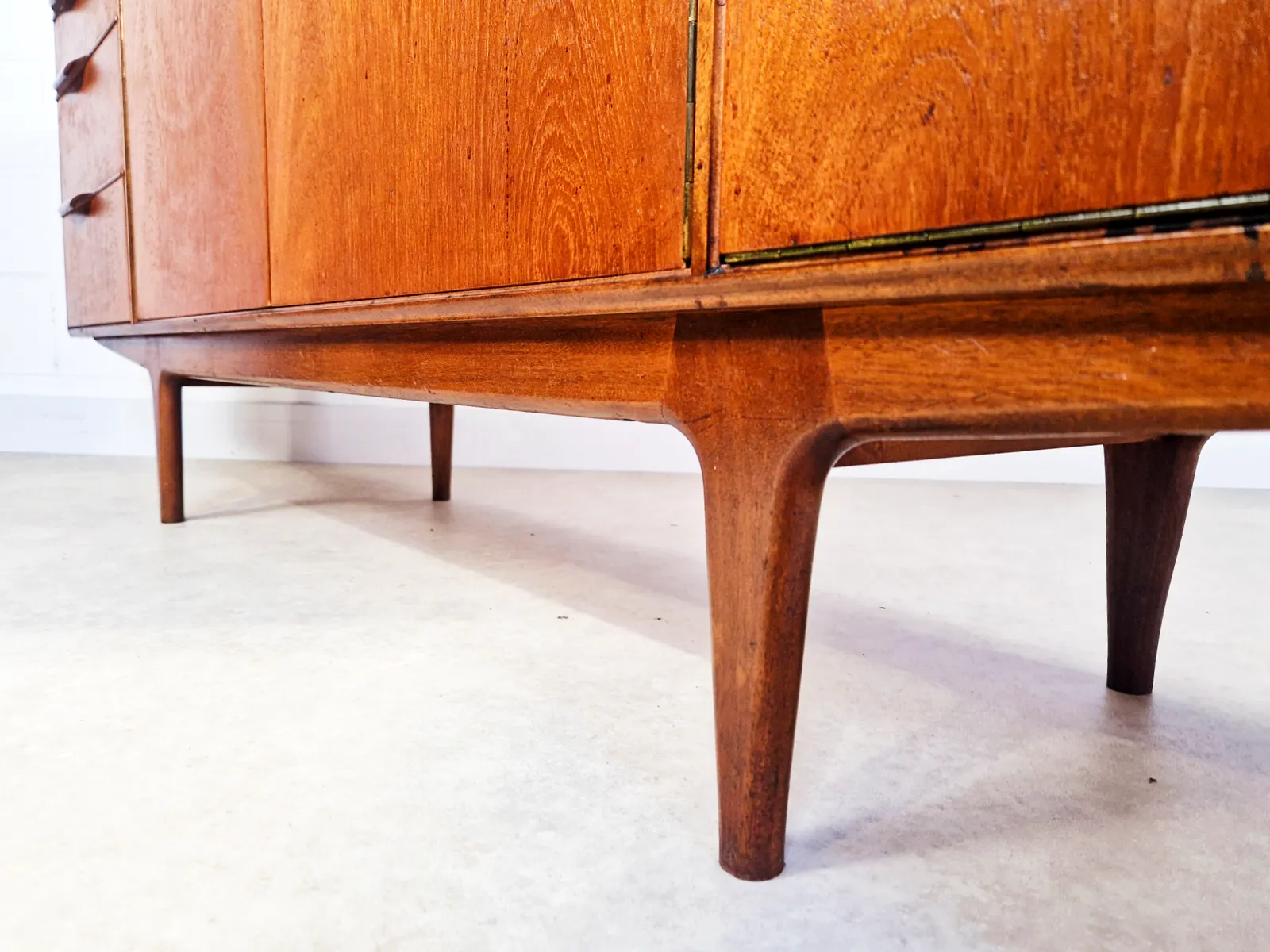 photo furniture Tom Robertson For McIntosh Dunvegan Mid Century 1960s Teak Sideboard Credenza Pg020