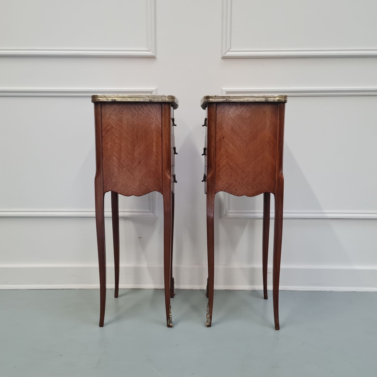 French Kingwood Bedside Cabinets C1930 photo vintage