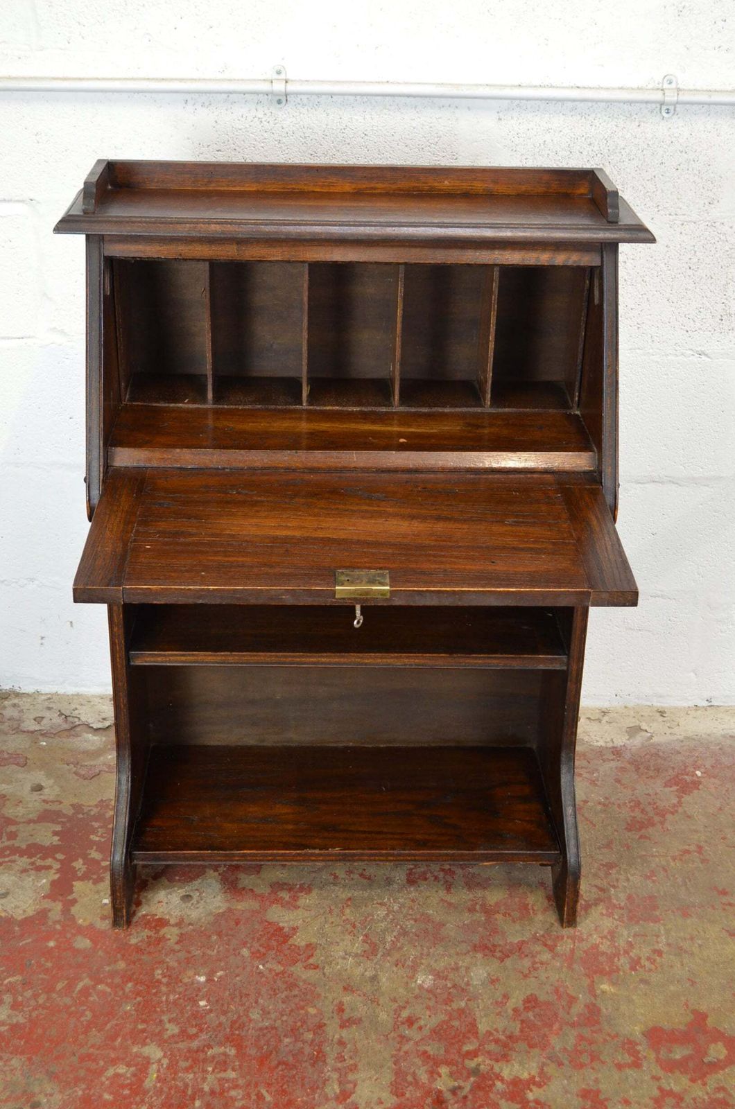 An Early 20th Century Oak Student's Bureau Writing Table photo Furniture