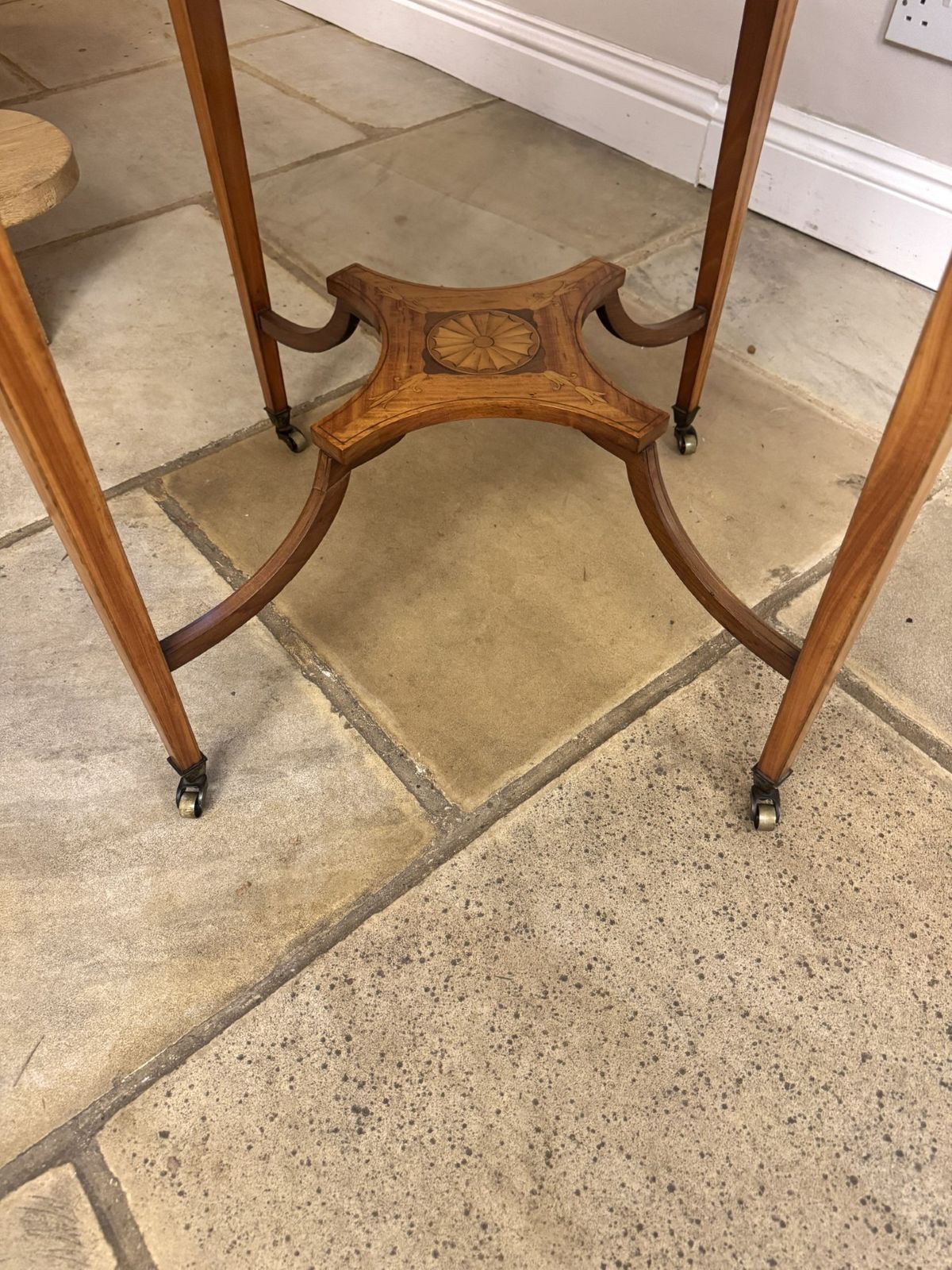 Pretty Quality Antique Inlaid Satinwood Circular Occasional Table photo Furniture