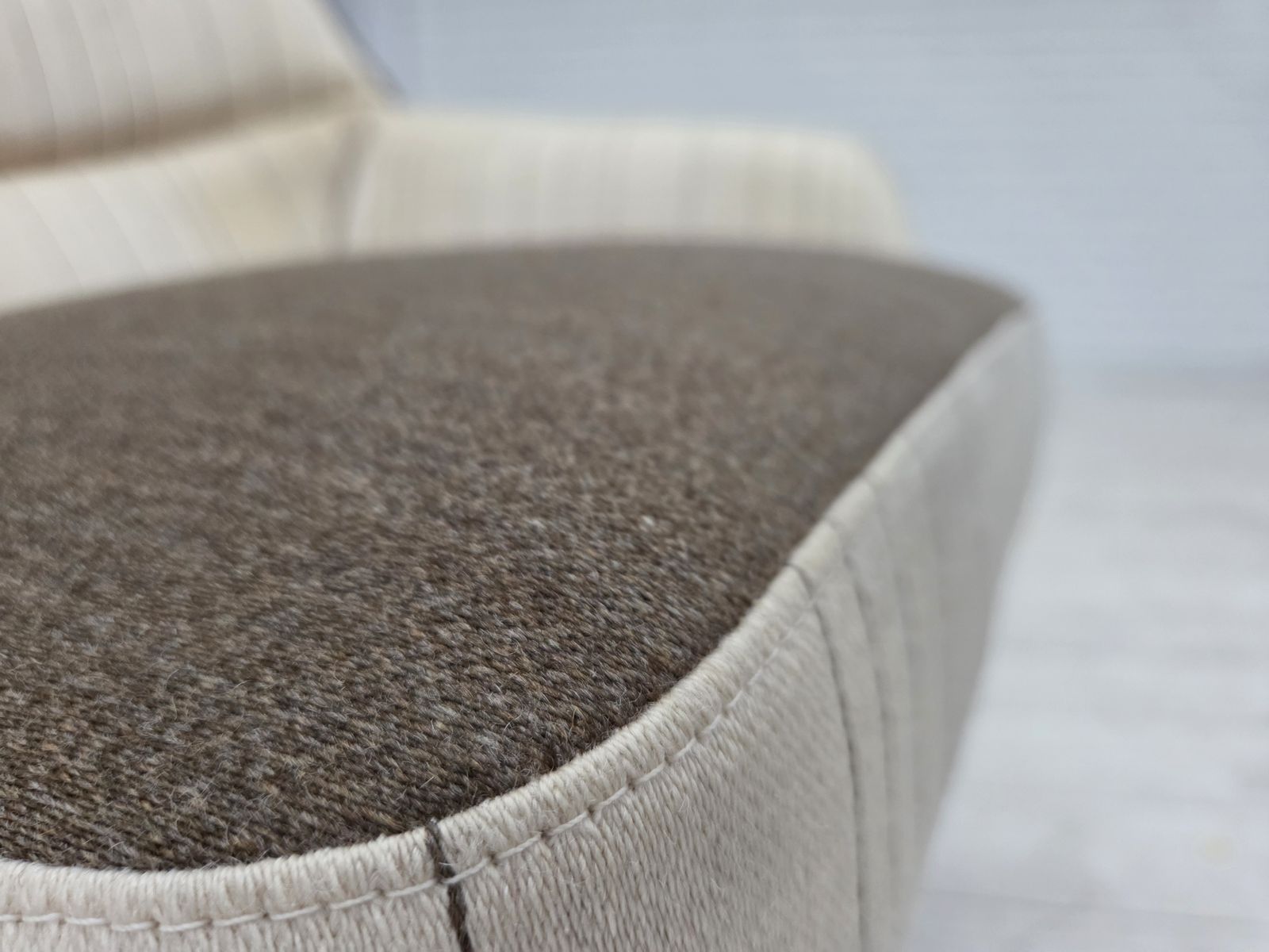 1970s, Danish Design By Illum Wikkelsø, Furniture Wool Fabric, Oak Wood Legs. photo vinterior