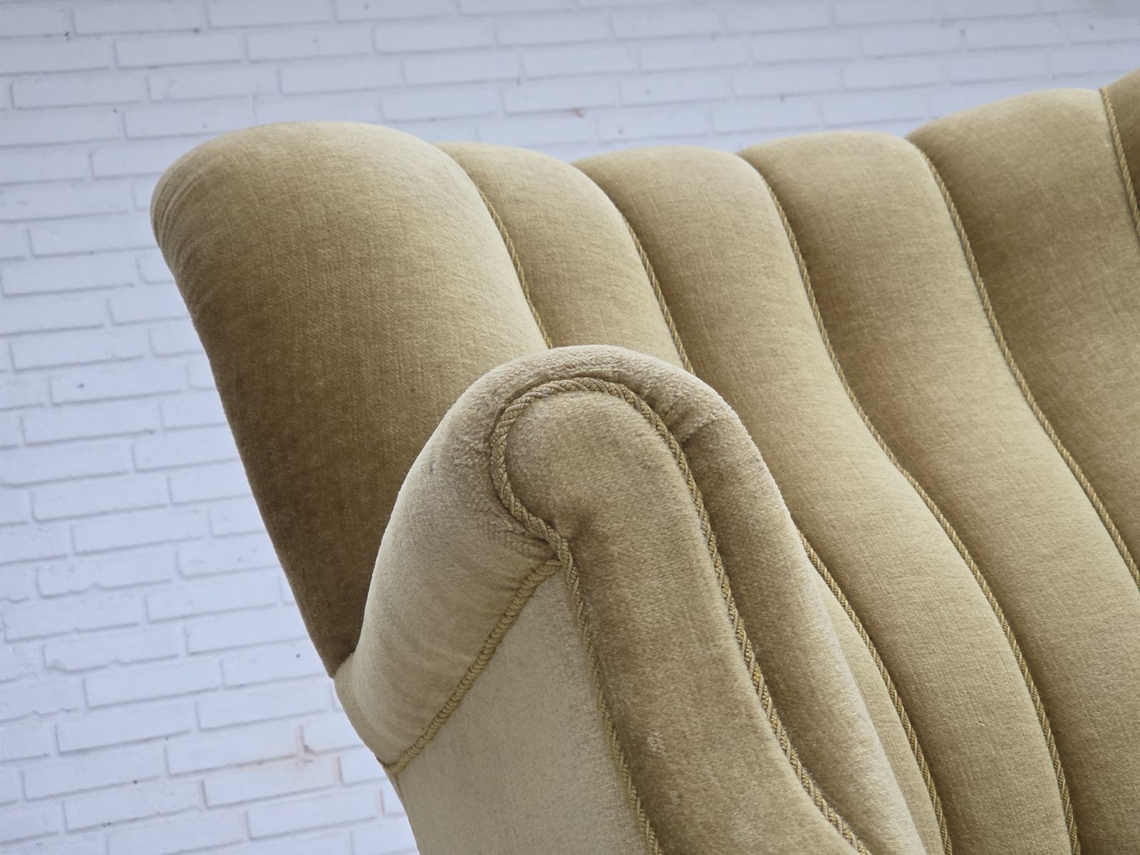Ca. Jaren 1960, Deense Fauteuil, Groen Meubelvelours, Eikenhout. photo buy