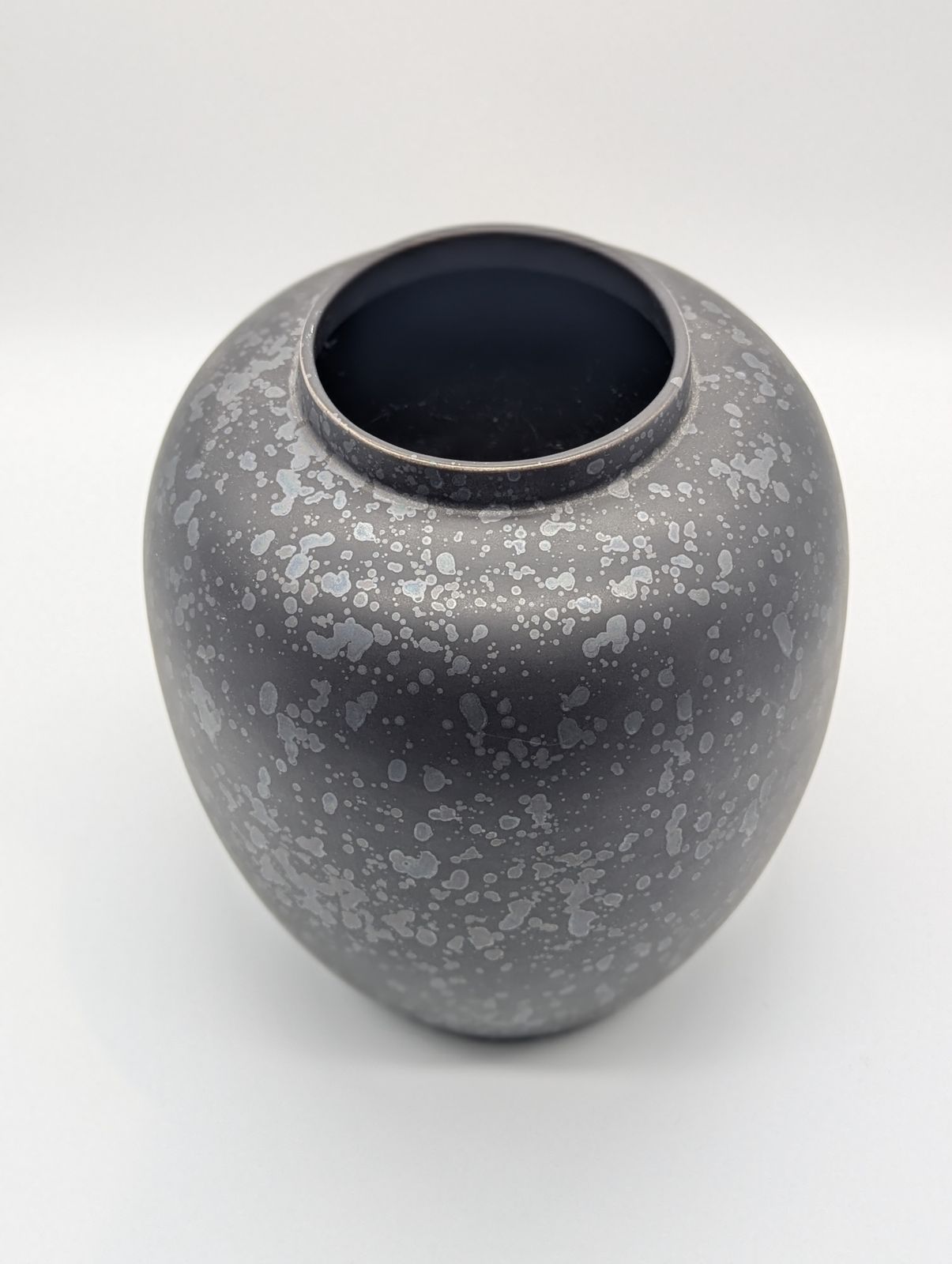 50.0 Poole Pottery Calypso Vase – Dark Lustre, England (C.1970s) photo