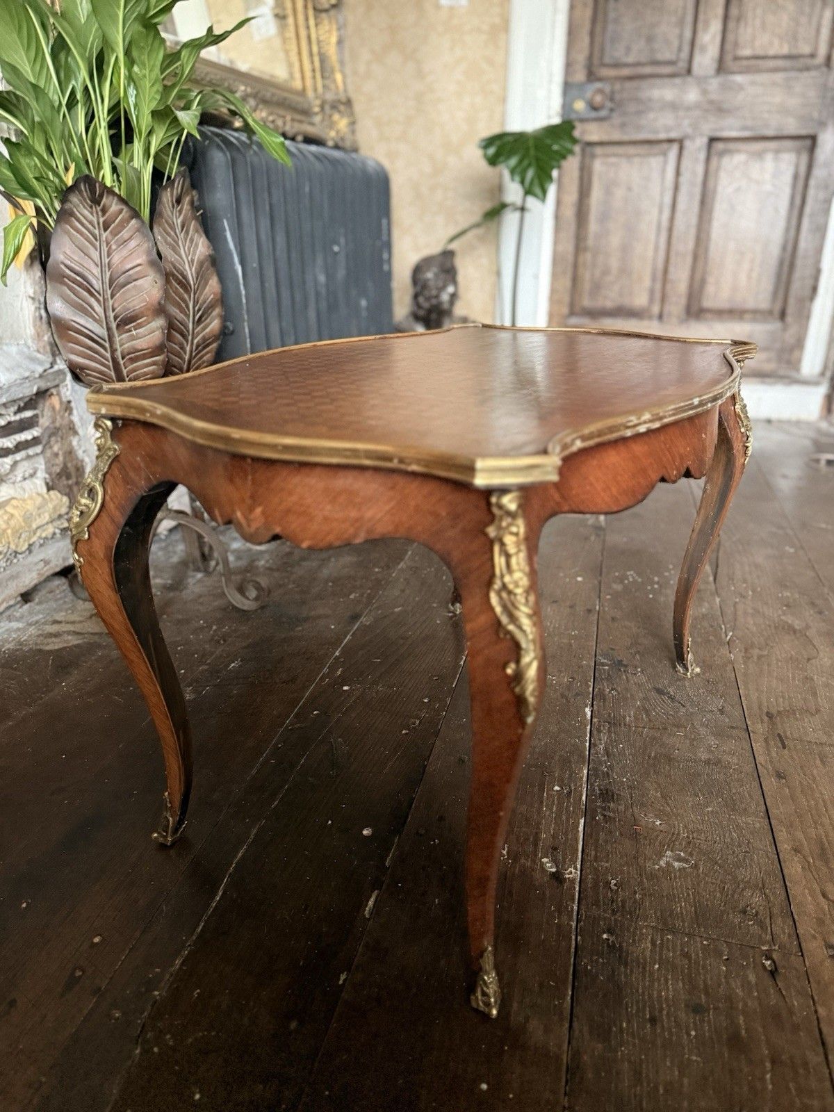 French Antique Kingswood Bronze Gilt Serpentine Occasional Centre Table 1880c photo vinterior