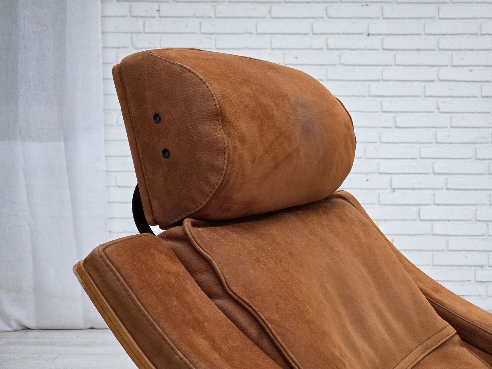 1980s, Swedish Swivel Armchair, Nubuck Leather, Canvas, Bent Beech Wood. photo vinterior