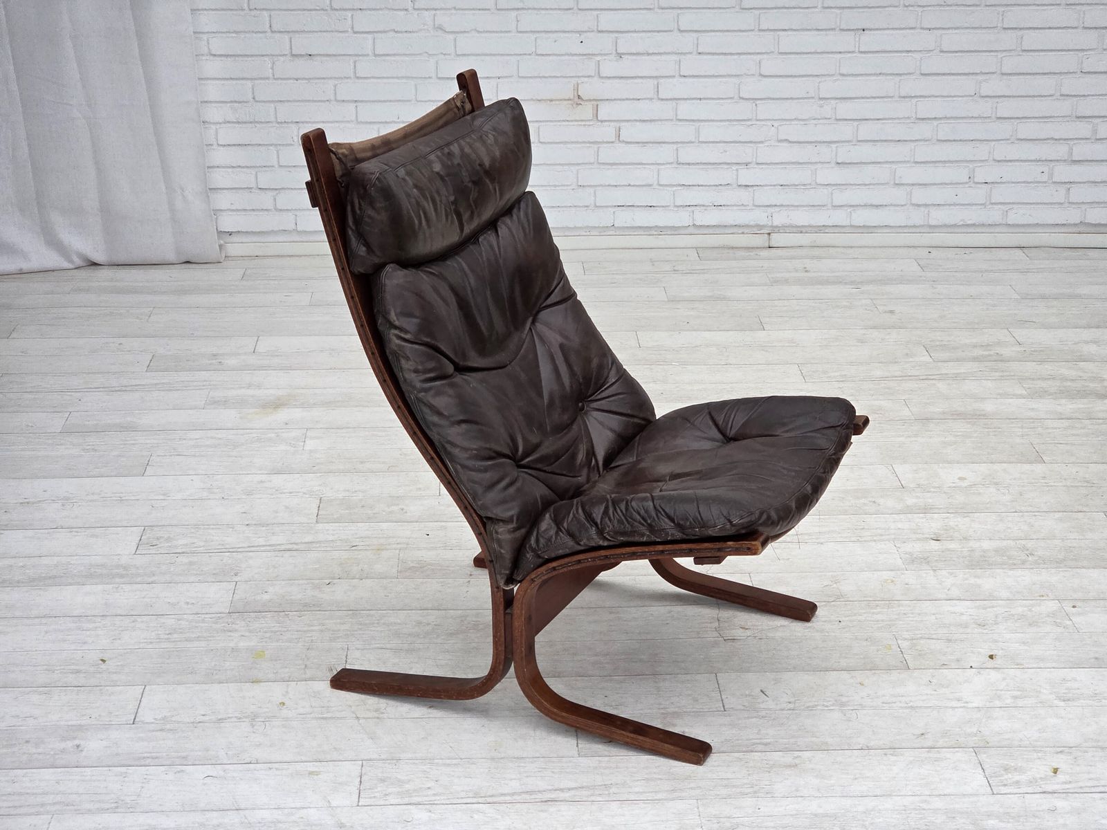 1970s, Norwegian Design By Ingmar Relling, Model "Siesta", Furniture Leather. photo furniture