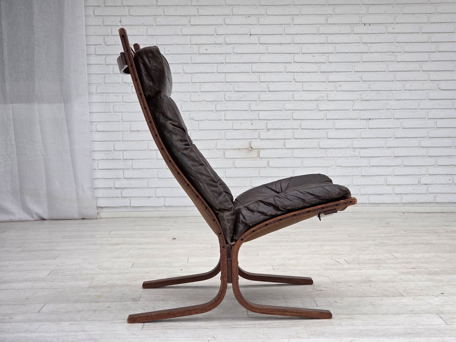 Furniture 1970s, Norwegian Design By Ingmar Relling, Model "Siesta", Furniture Leather. photo