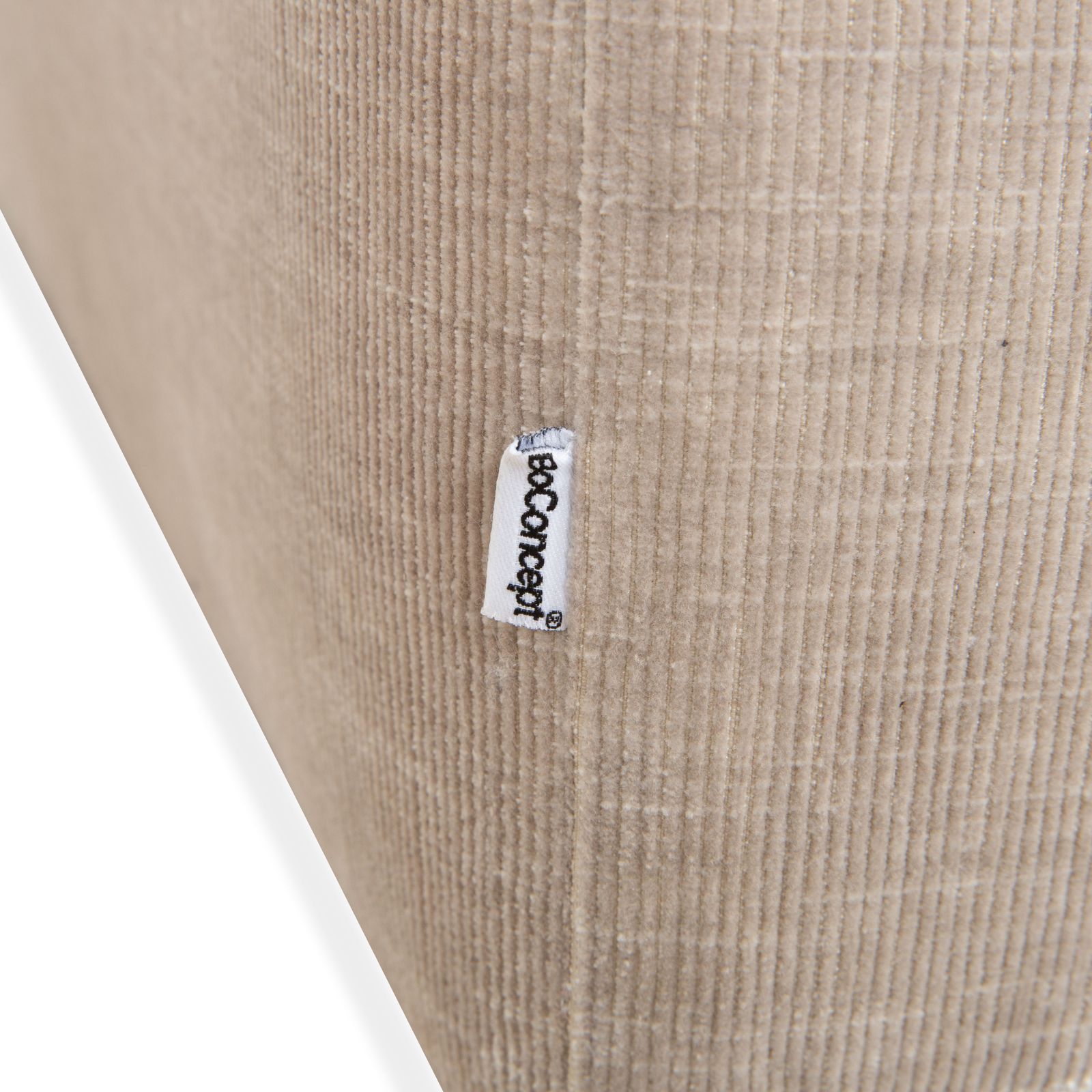 photo for sale Canapé BoConcept Hampton 2 places en tissu beige, fonction manuelle