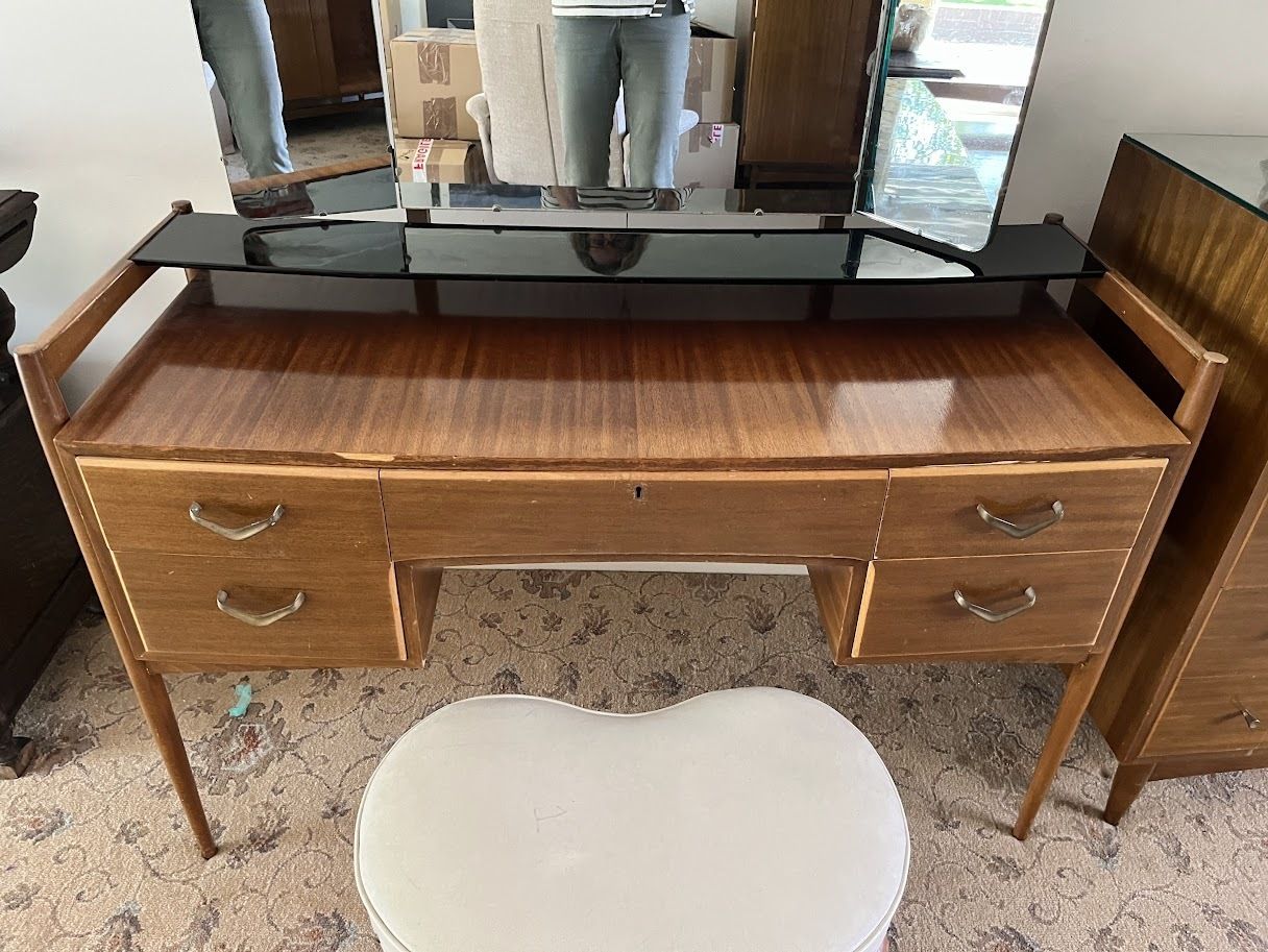 Mid Century Bedroom Furniture, Mid 20th Century photo Furniture