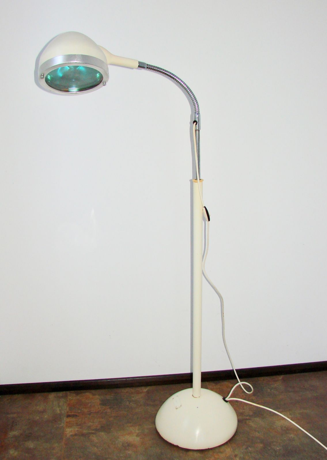 Medische Vloerlamp, Jaren 1970, Loftstijl – Metaal, Verstelbaar photo vintage