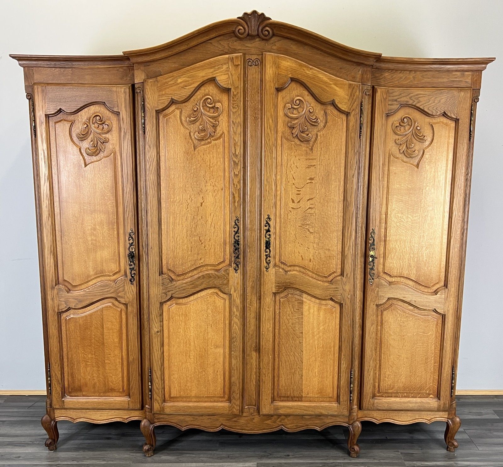 Wardrobe Vintage French Louis XVI Style Oak Four Door Armoire Lot 4813