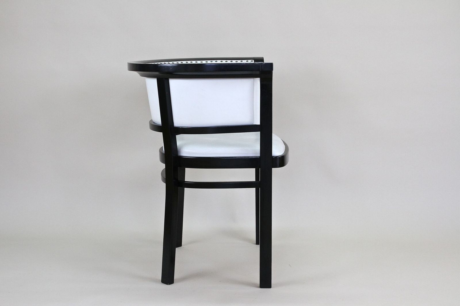 1600.0 20th Century Thonet Armchair   White Leather, Design By M.Kammerer, At Ca. 1980 photo