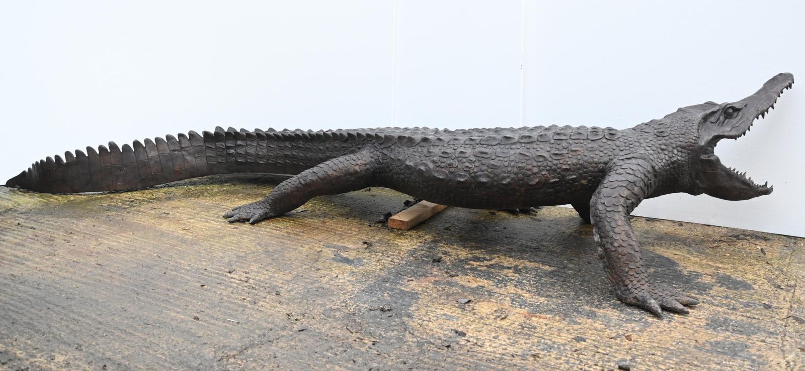Xl Lifesize Alligator Fountain Bronze Crocodile 12 Ft 386 Cm photo buy