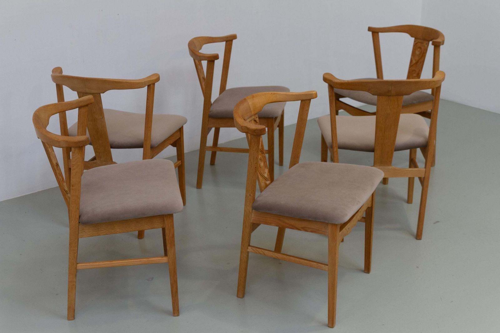 2078.0 Danish Brutalist Oak Dining Chairs By Henning Kjærnulf, 1960s. Set Of 6. photo