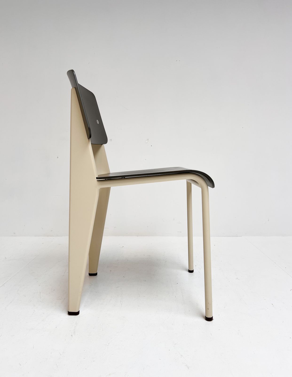 photo for sale Vitra Standard Chair By Jean Prouvé (Per Piece), 2019