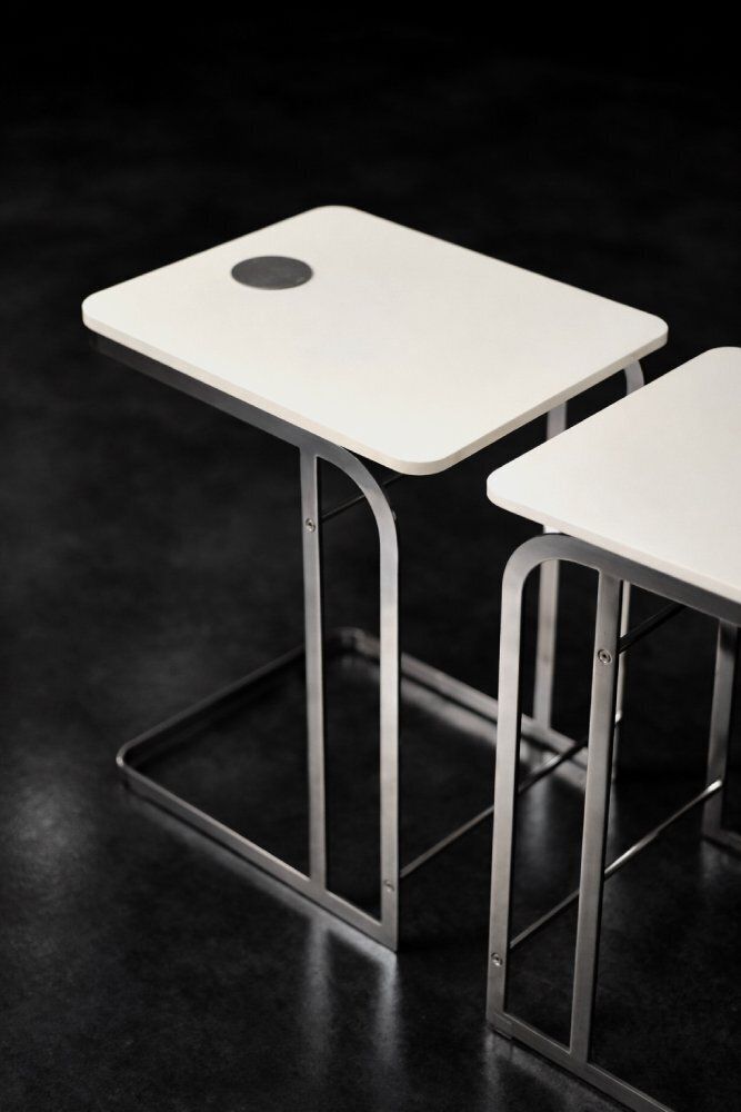 photo vintage Vintage Italian White Coffee Tables By Antonio Citterio For Flexform, 1997, Set Of 2