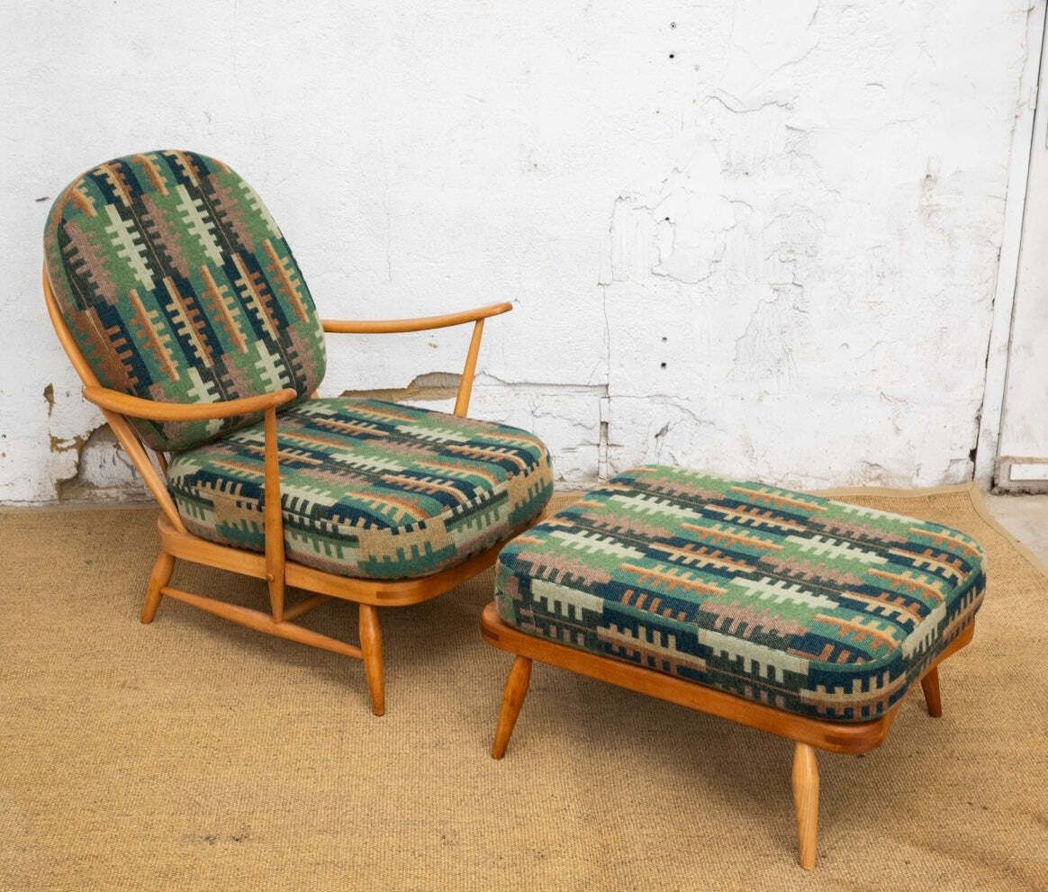 Vintage  Ercol Windsor 203 Armchair Fully Restored Melin Tregwynt Welsh photo vintage