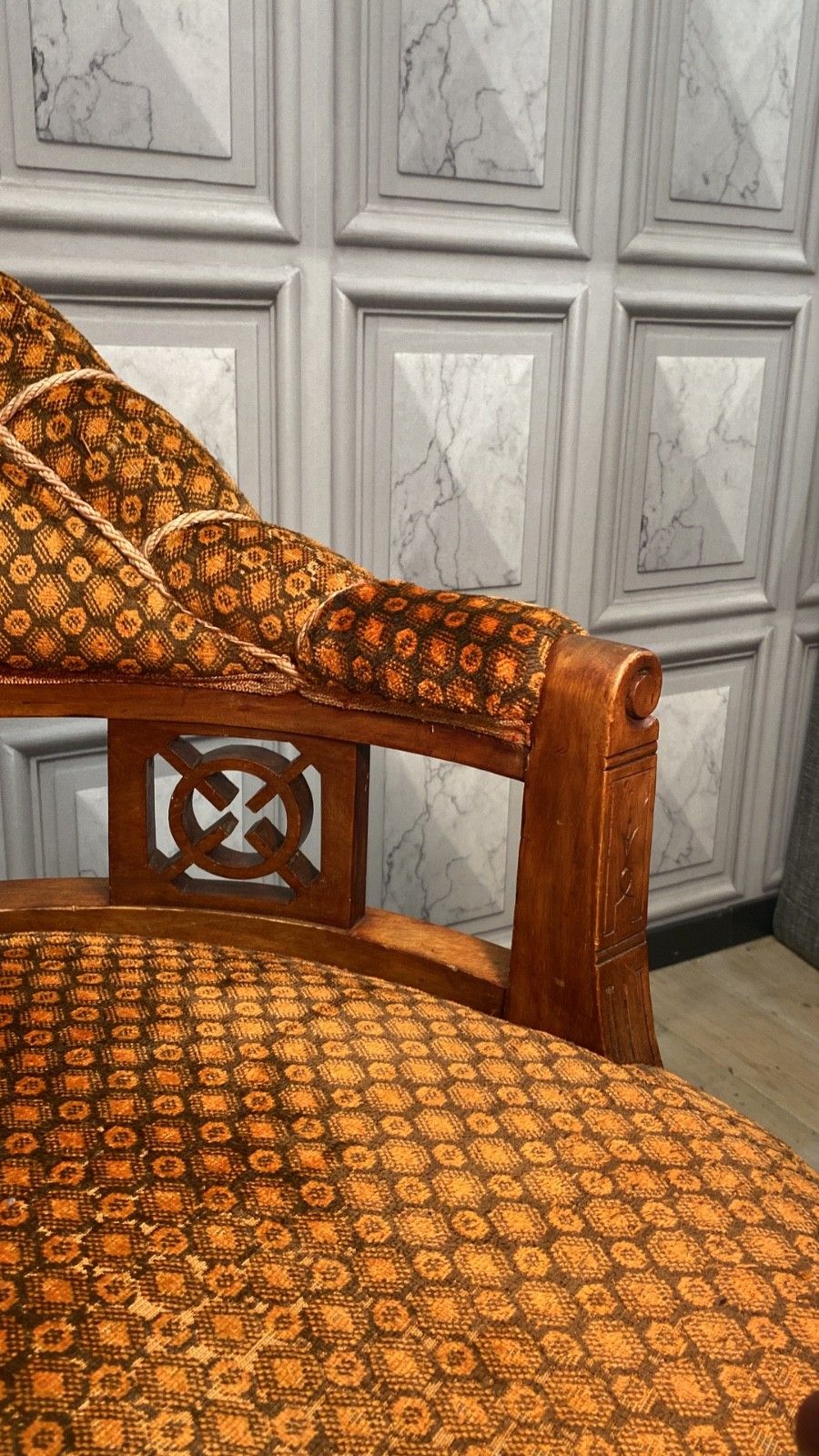Furniture Late Victorian /Early Edwardian Tub Chair photo