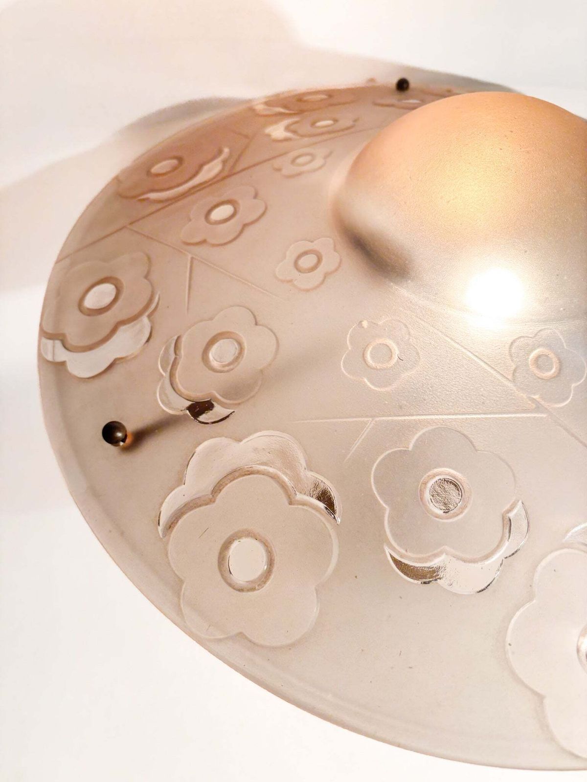 photo furniture Table Lamp In Pressé Moulé Verre By Verrerie D'art Degué, 1930s