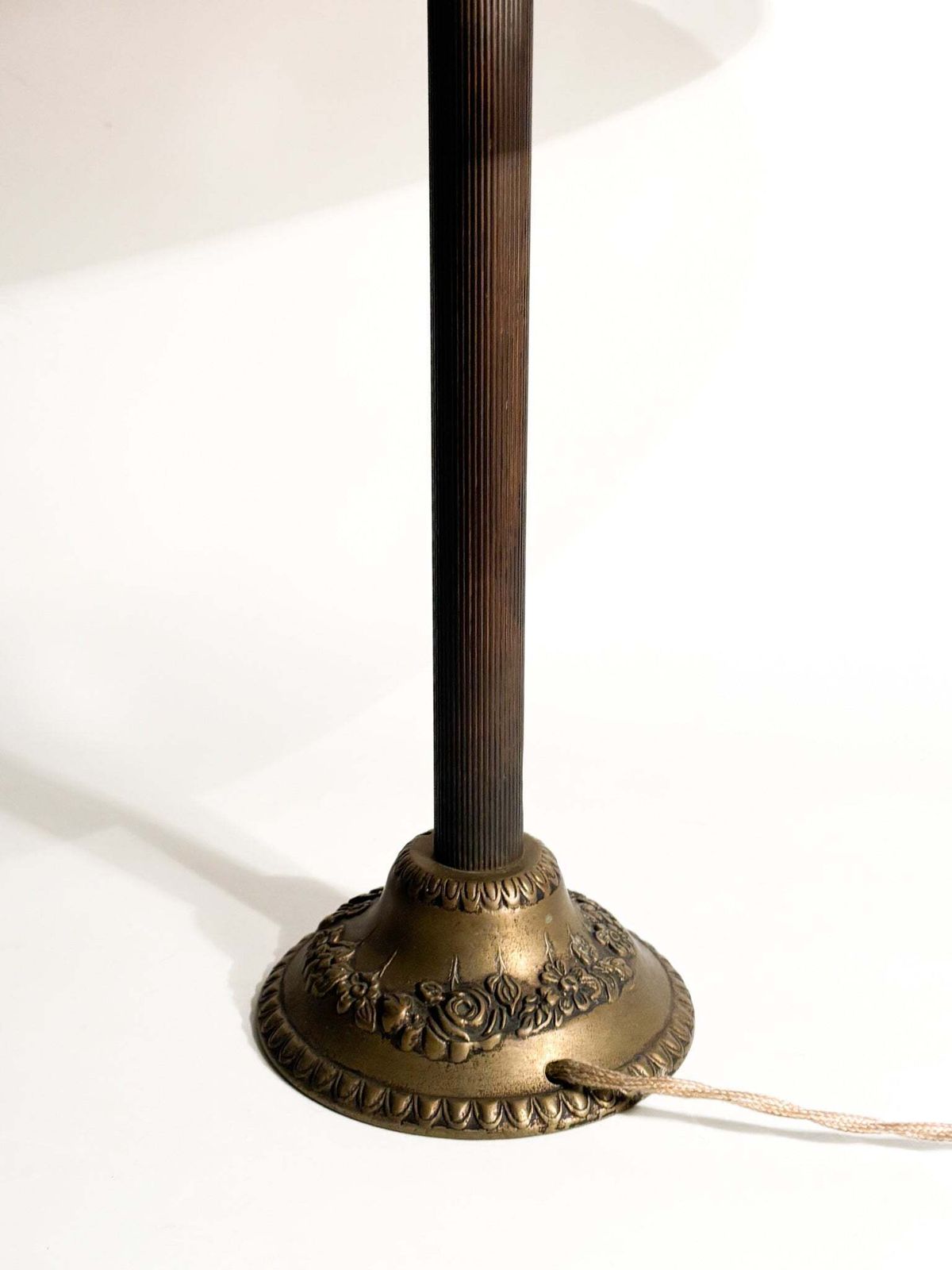 photo vinterior Table Lamp In Pressé Moulé Verre By Verrerie D'art Degué, 1930s