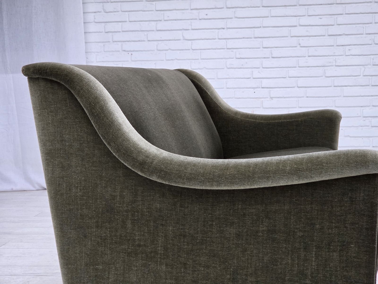 photo furniture 1970s, Danish 3 Seater Sofa, Green Furniture Velour, Beech Wood.
