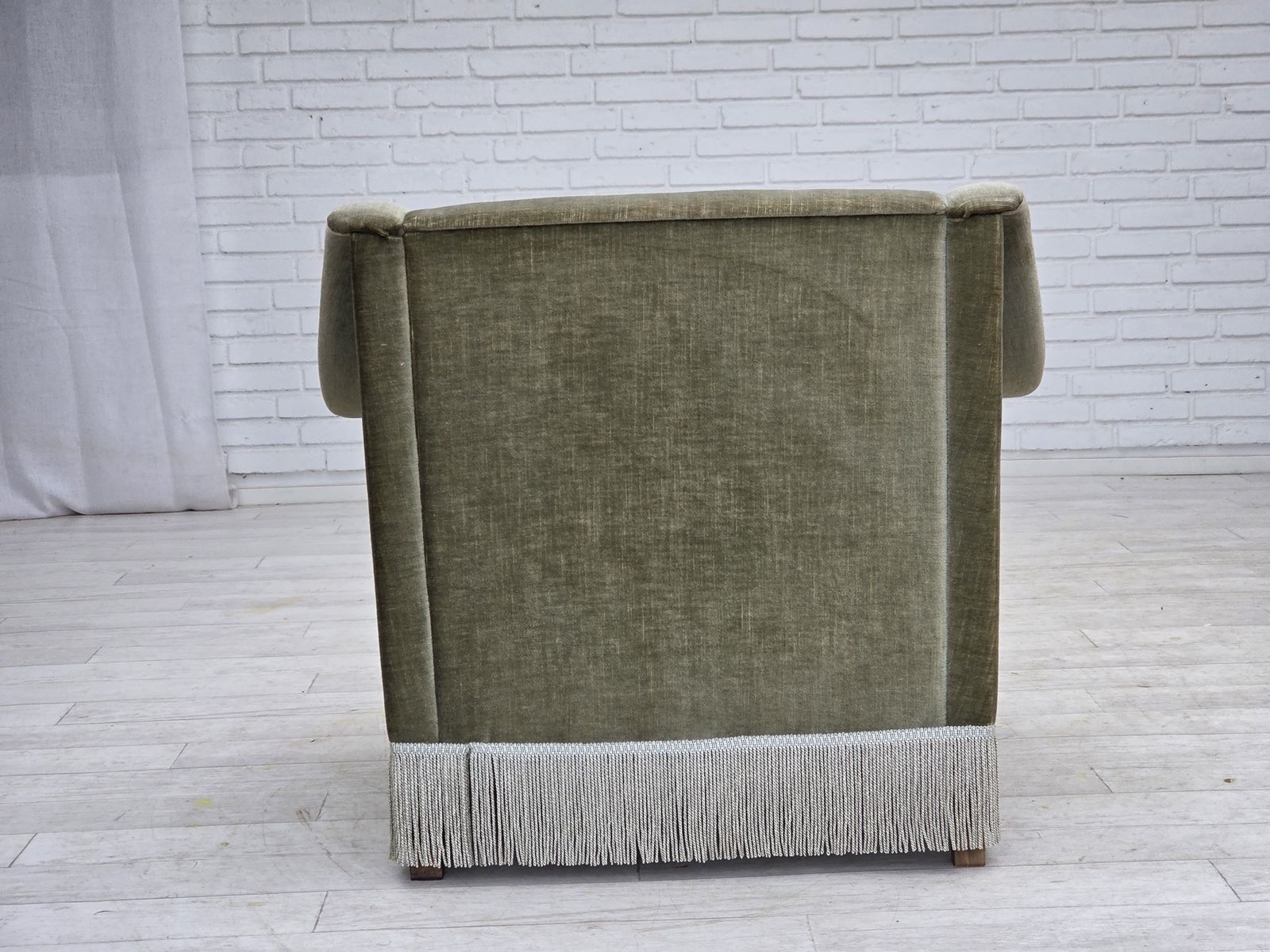 photo vintage Ca. Jaren 1970, Deense Fauteuil, Groen Meubelvelours, Beukenhout.