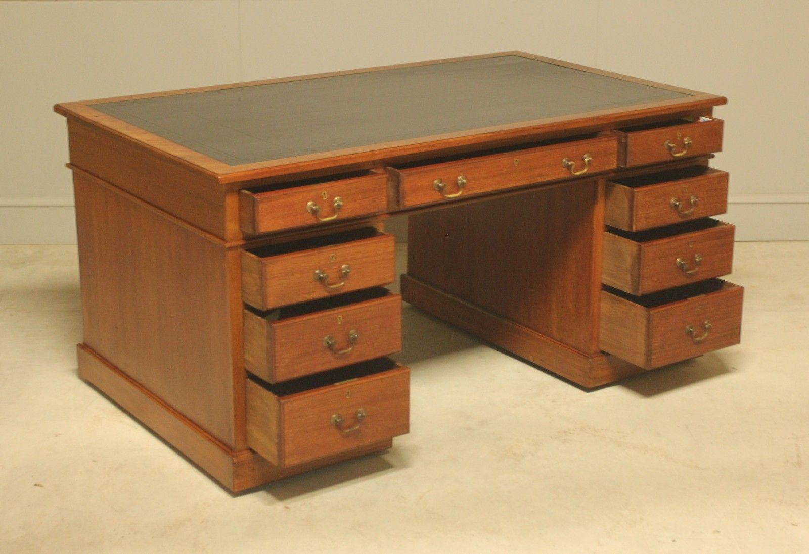 A Large Early 20th Century Mahogany Writing Desk photo Furniture