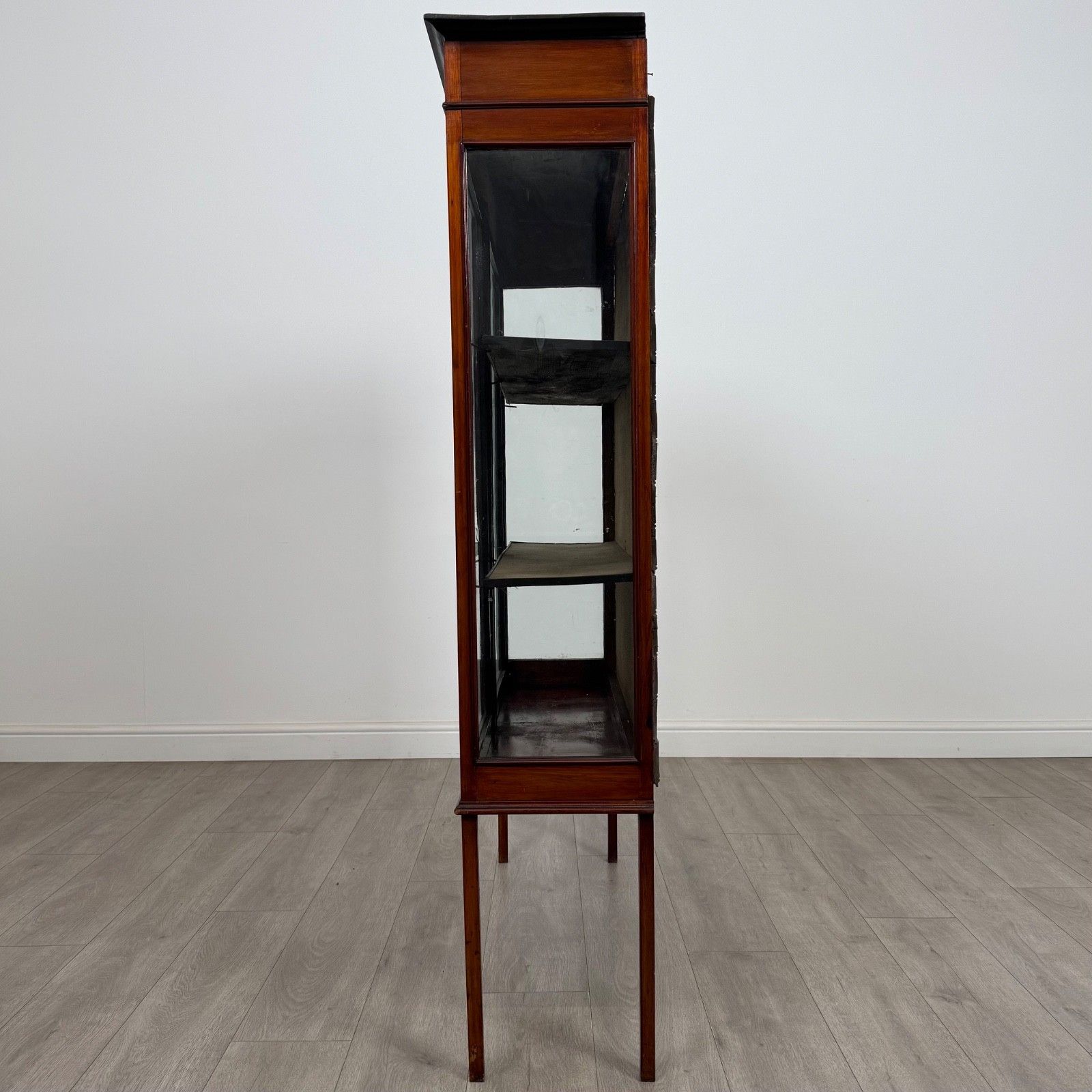 Antique 20th Century Inlaid Display Cabinet In Mahogany photo 495.0