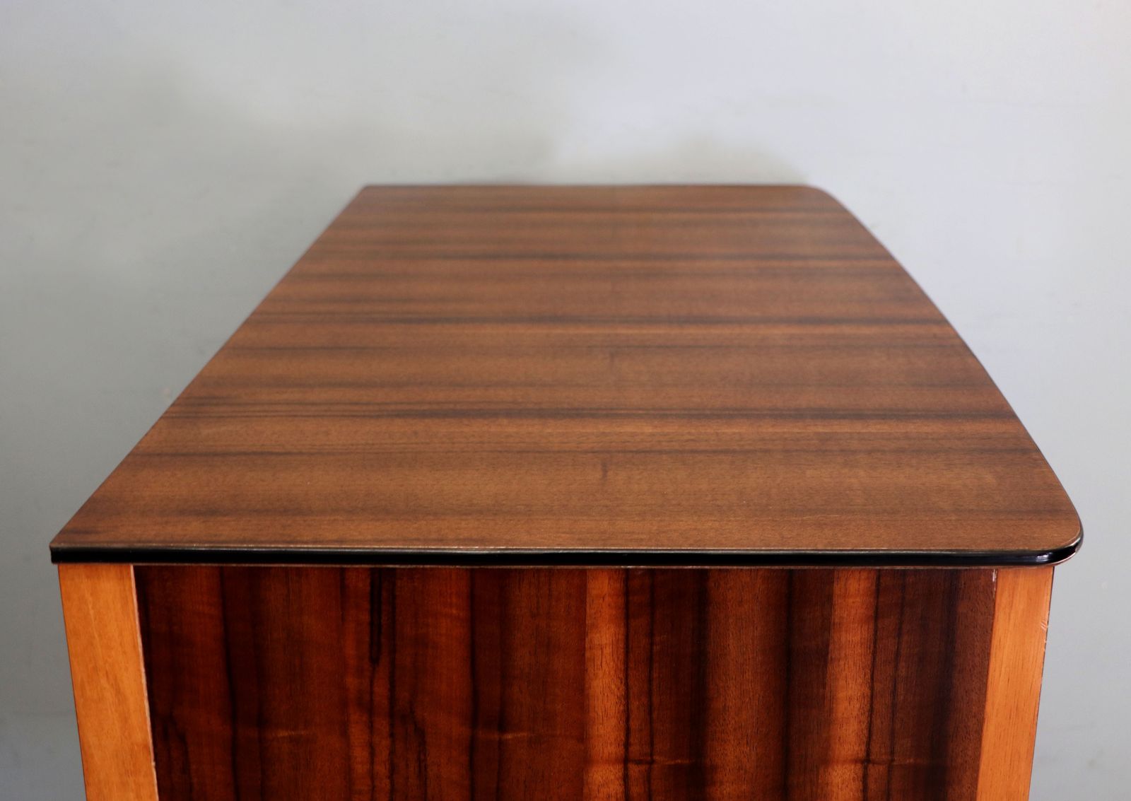 A Lovely Vintage Mid Century Avalon Chest Of Drawers. photo vintage