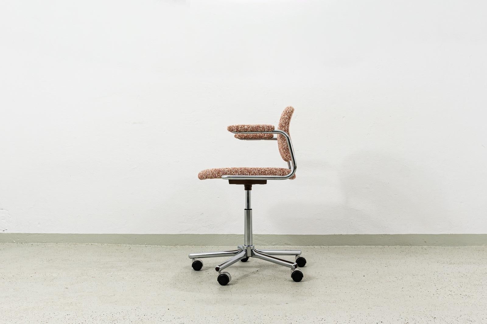 Vintage Office Swivel Chair From Kovona In Kvadrat Fabric, 1990s photo buy