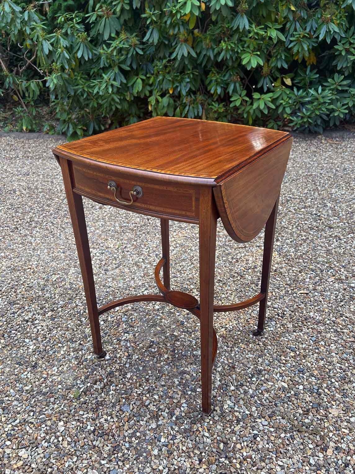 19th Century Mahogany Oval Pembroke Table