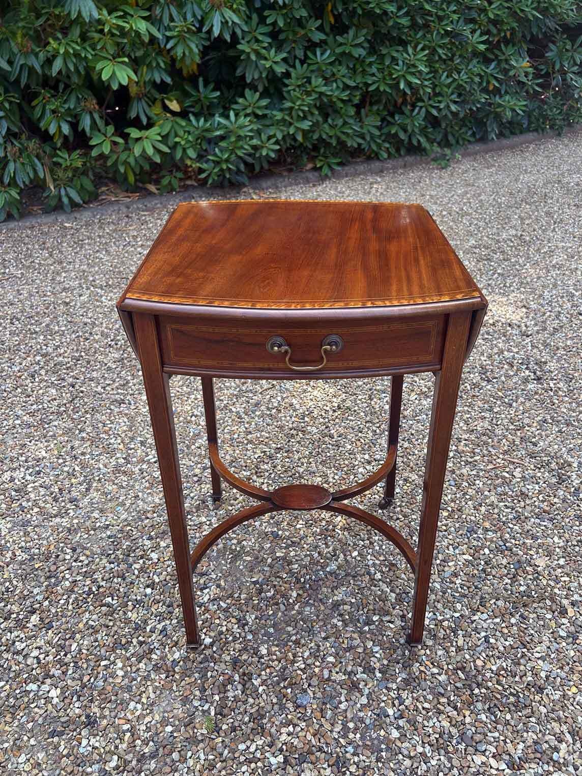 19th Century Mahogany Oval Pembroke Table photo furniture