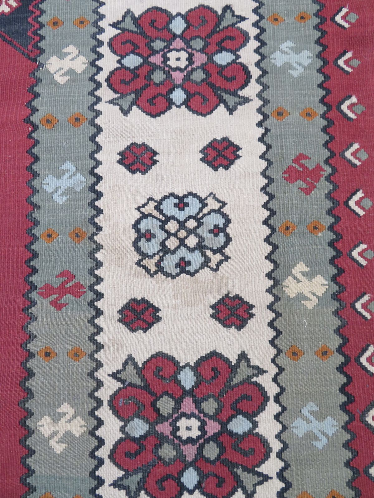 photo vinterior Antique Bessarabian Kilim. 297cm X 186cm.