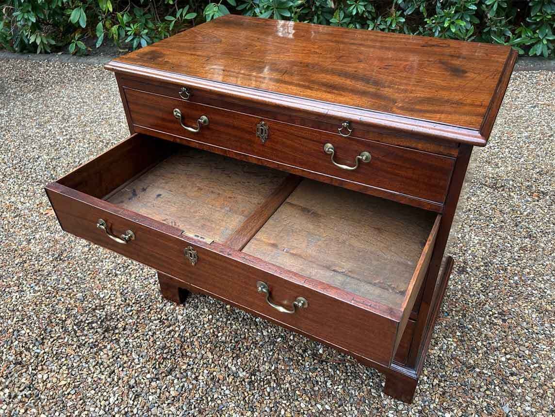 photo for sale 18th Century George III Mahogany Chest Of Drawers