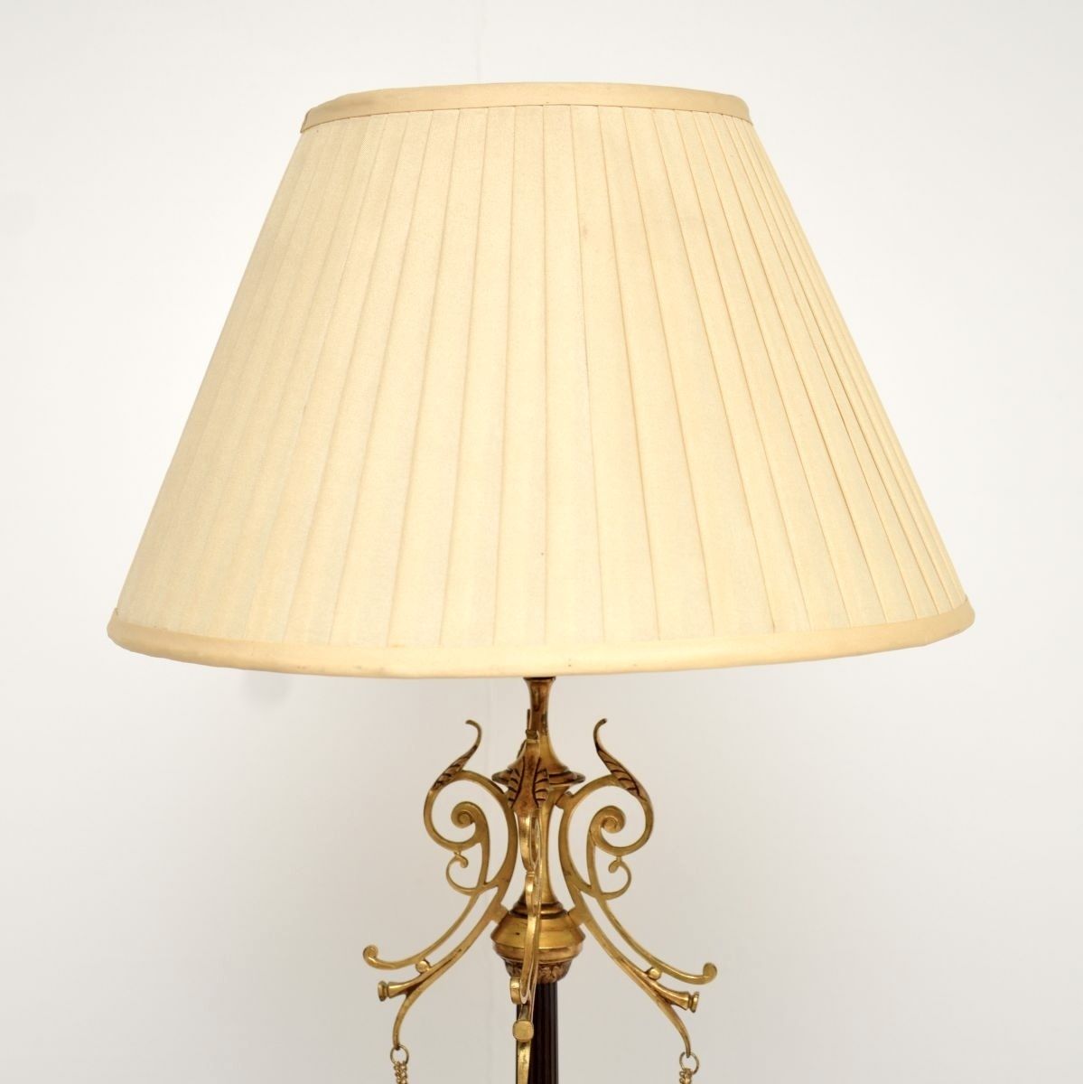 Antique French Gilt Metal Table Lamp photo 943.0