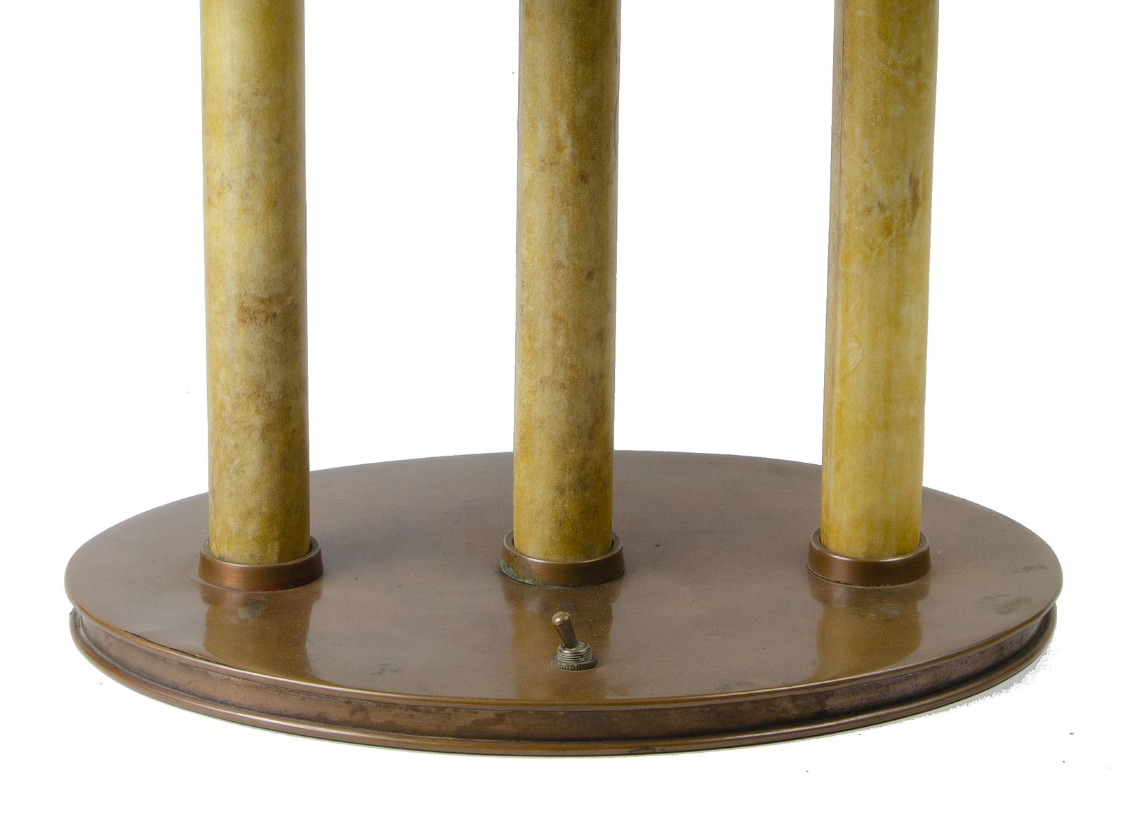 Mid 20th Century Modern Bouillotte Table Lamp With Brass Body And Shade, Italy photo vinterior