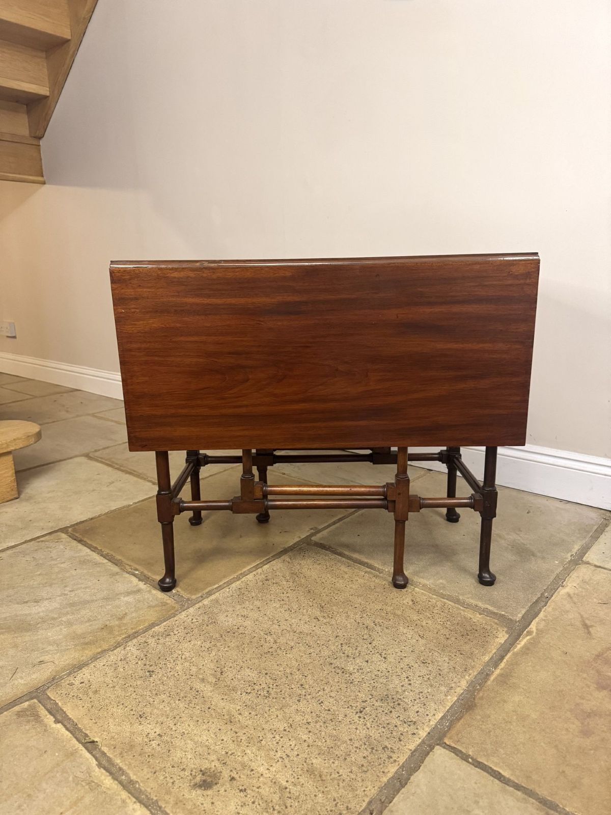 Quality Antique Mahogany Gateleg Table