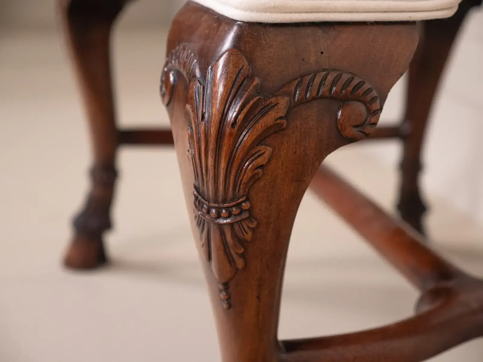 George 1 Design Walnut Footstall photo Furniture