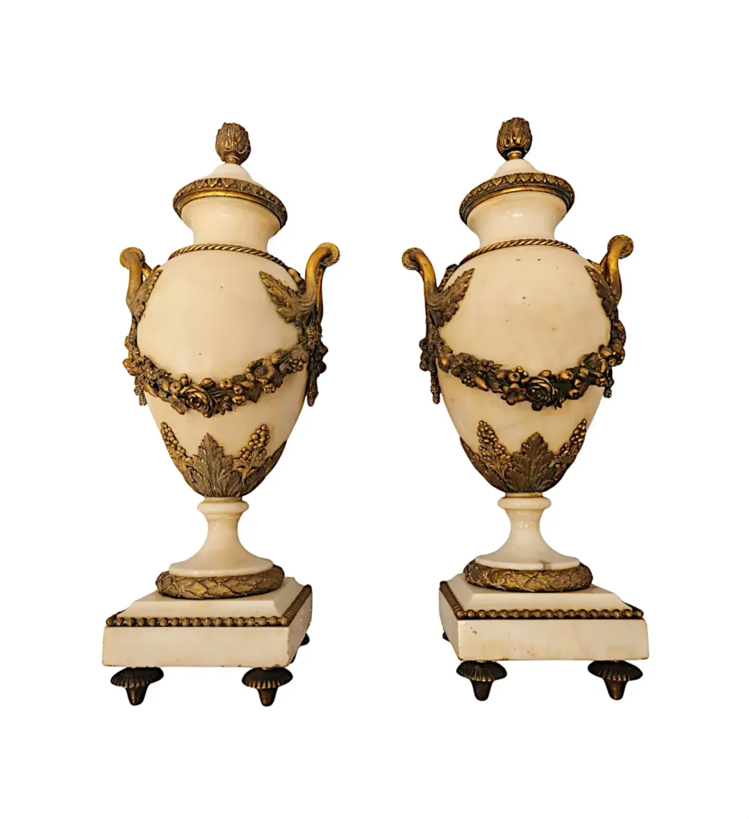 A Very Fine Pair Of 19th Century Large Size Marble Cassolettes With Ormolu Mounts photo vinterior